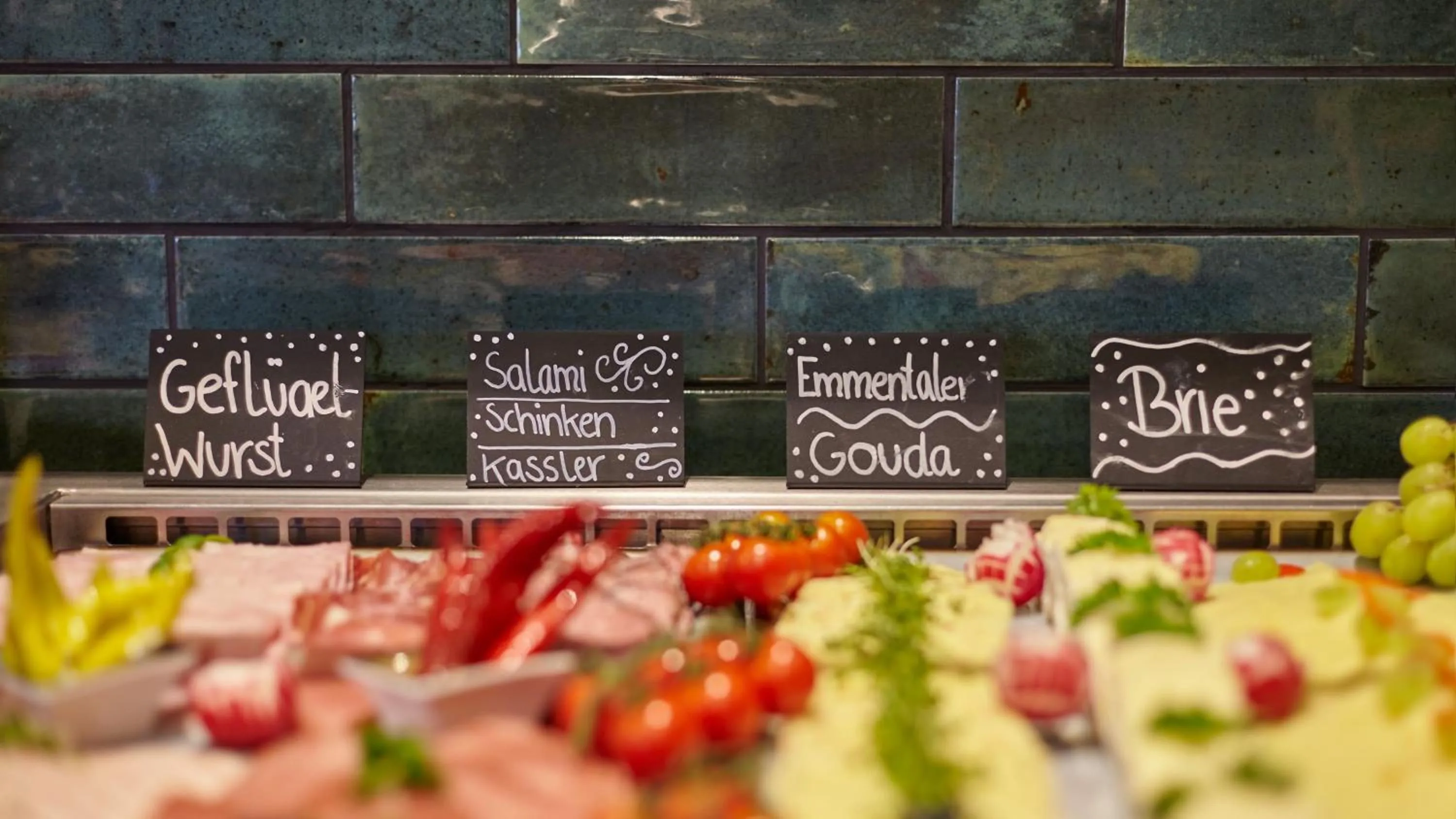 Restaurant/places to eat in the niu Fusion