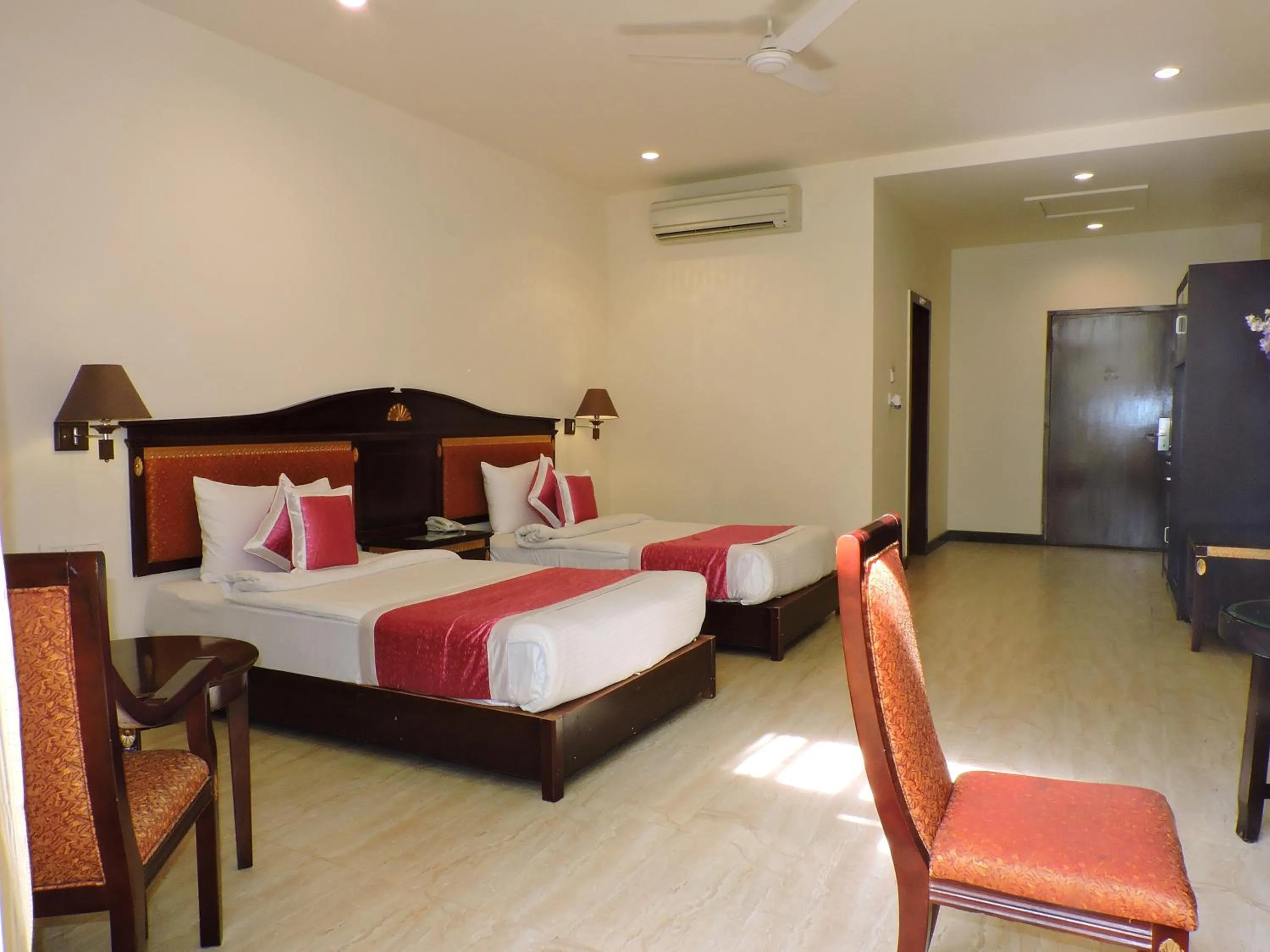 Bed in Hotel Devashish Haldwani
