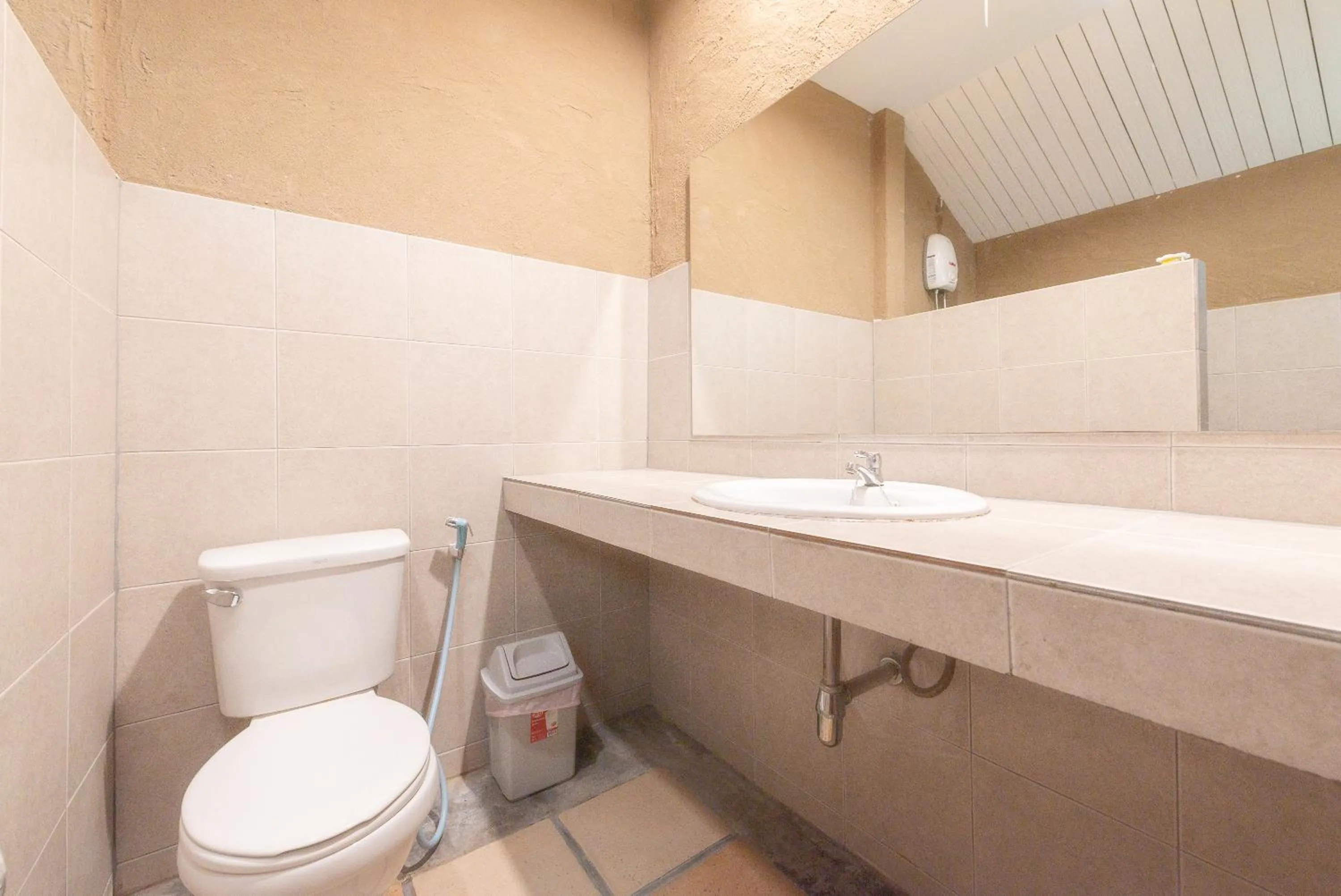 Bathroom in Muntra Garden Resort