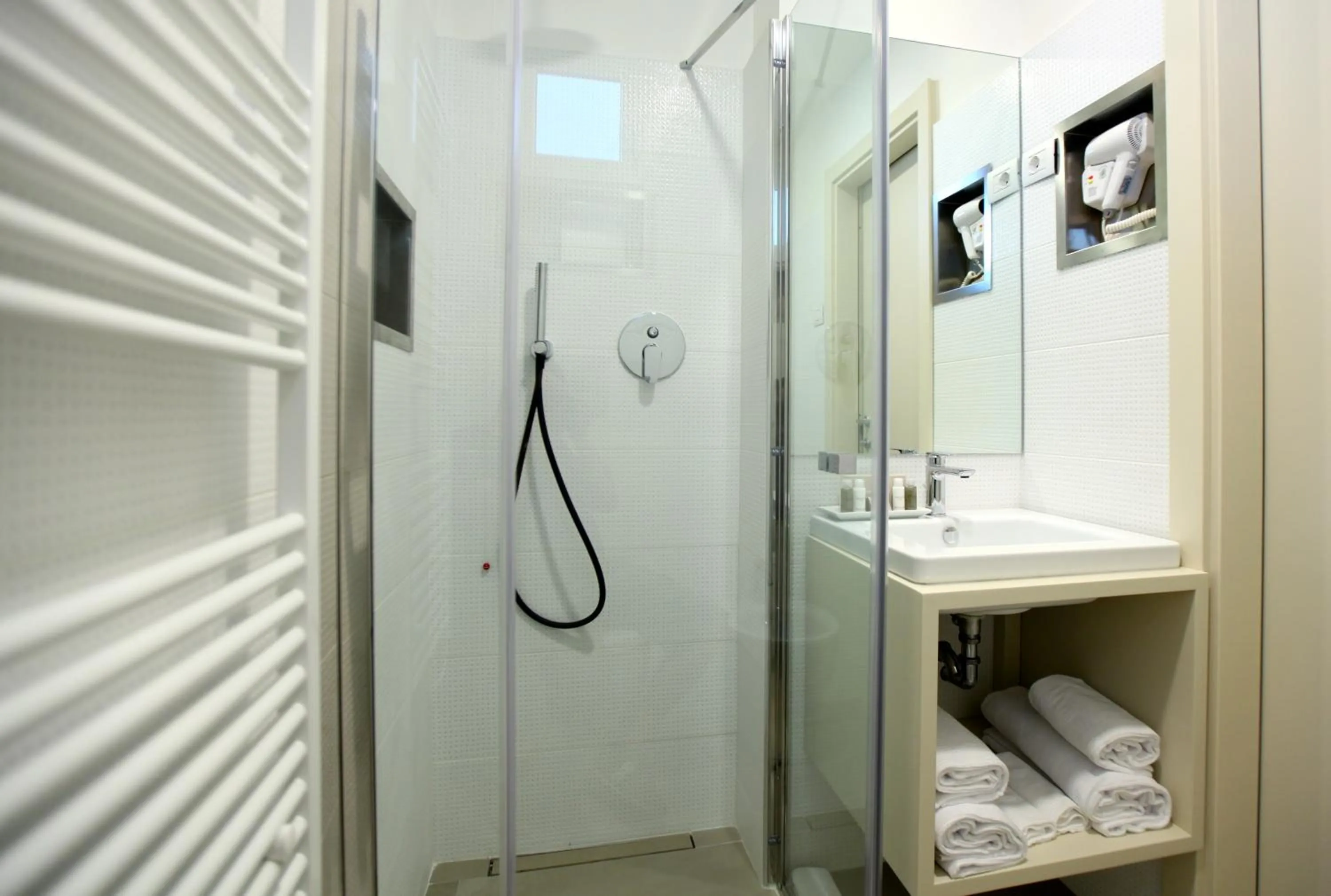 Bathroom in Hotel Ambassador