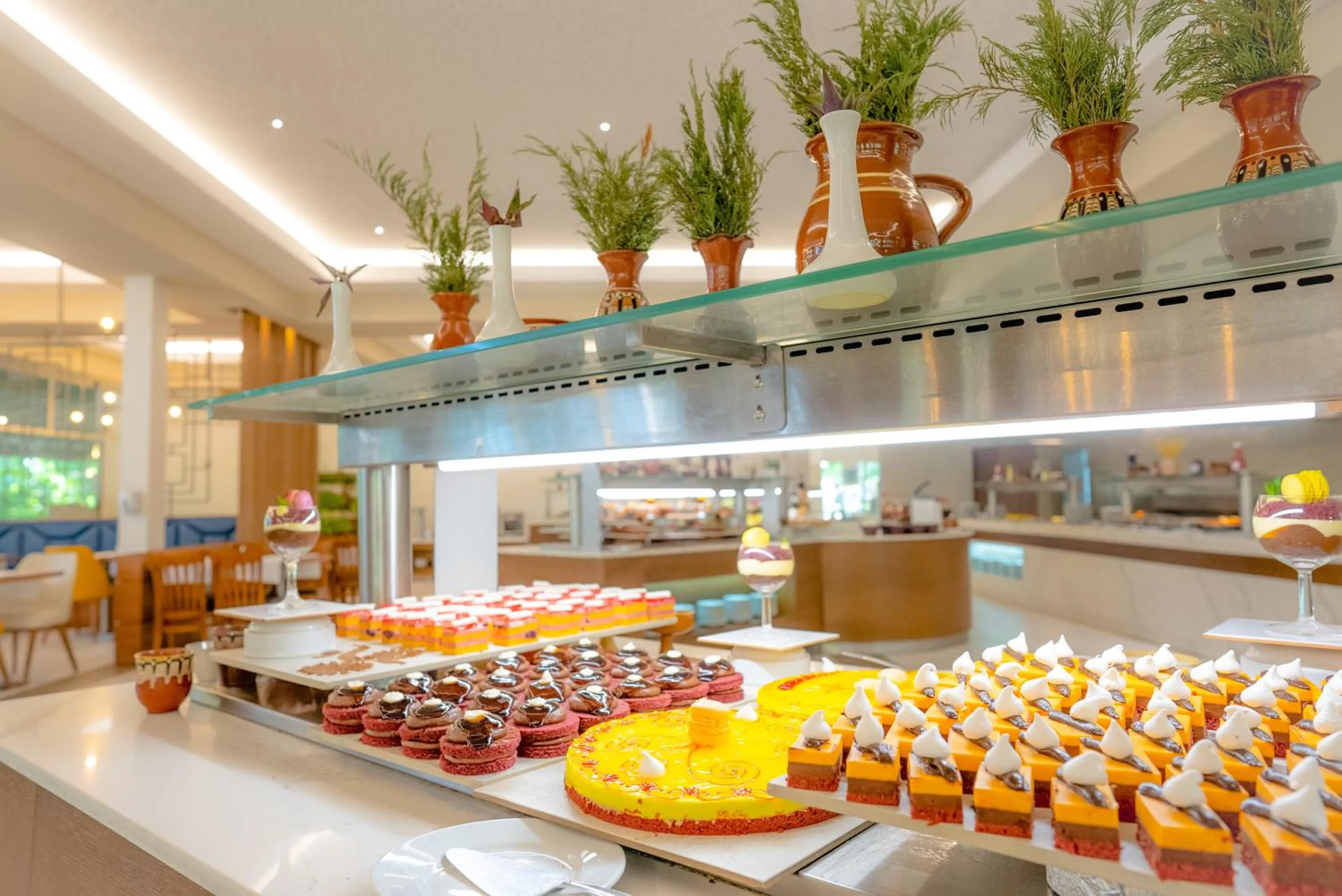 Restaurant/places to eat in Vita Park Hotel & Aqua Park