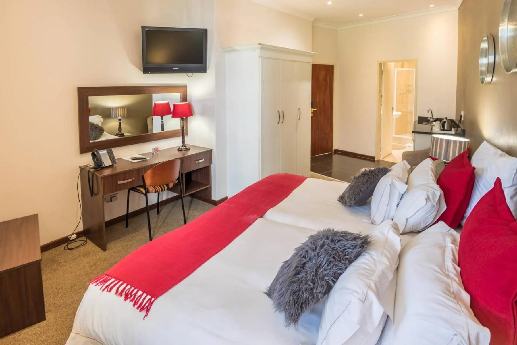 Photo of the whole room, Bed in Constantia Hotel and Conference Centre