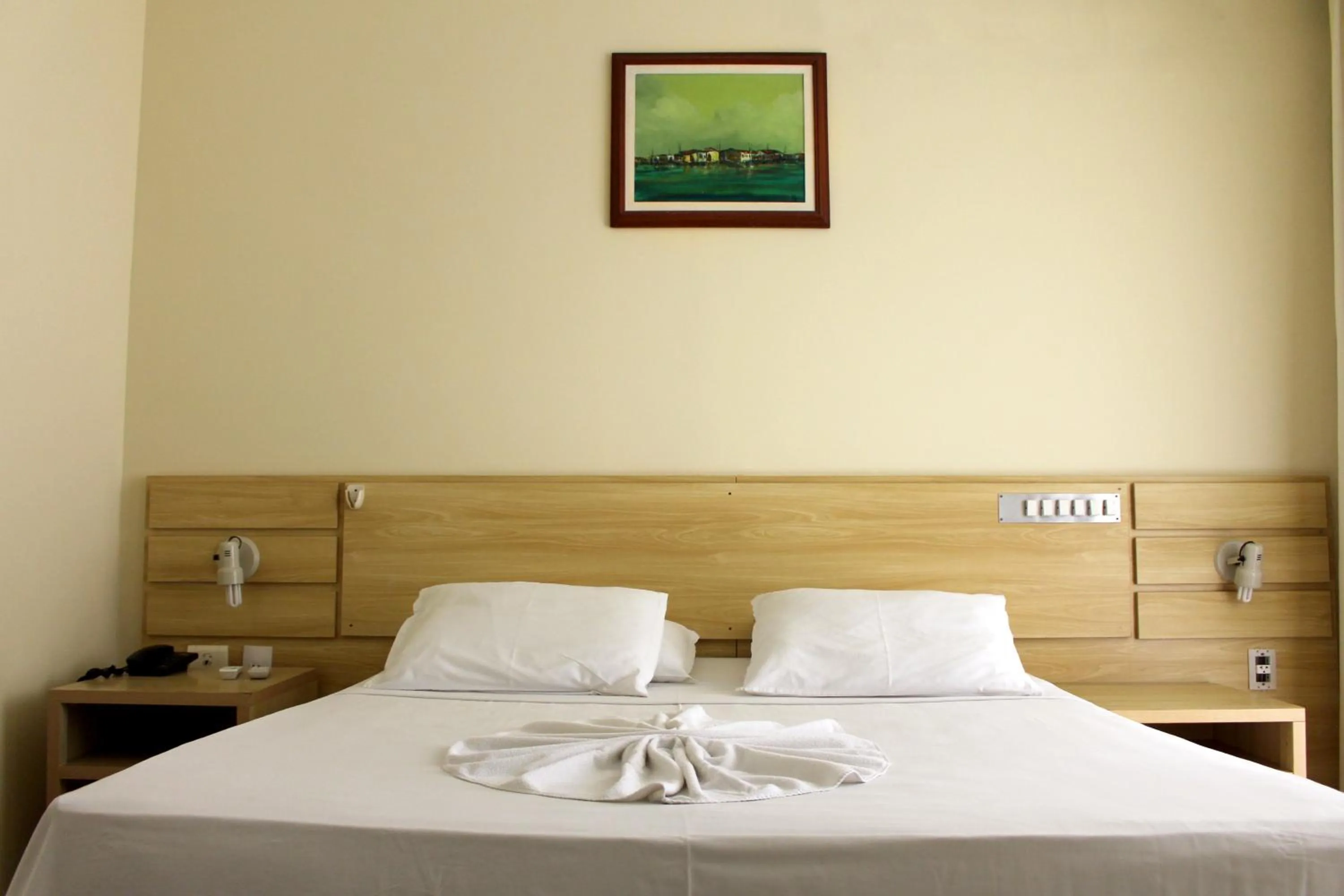 Bed in MK Express Hotel