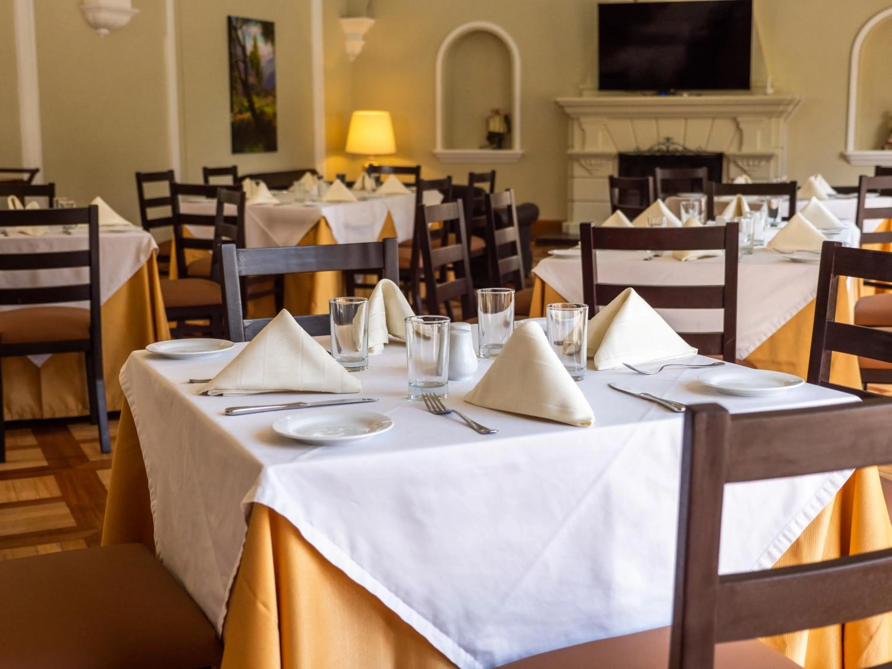 Restaurant/places to eat in LP Los Portales Hotel Tarma