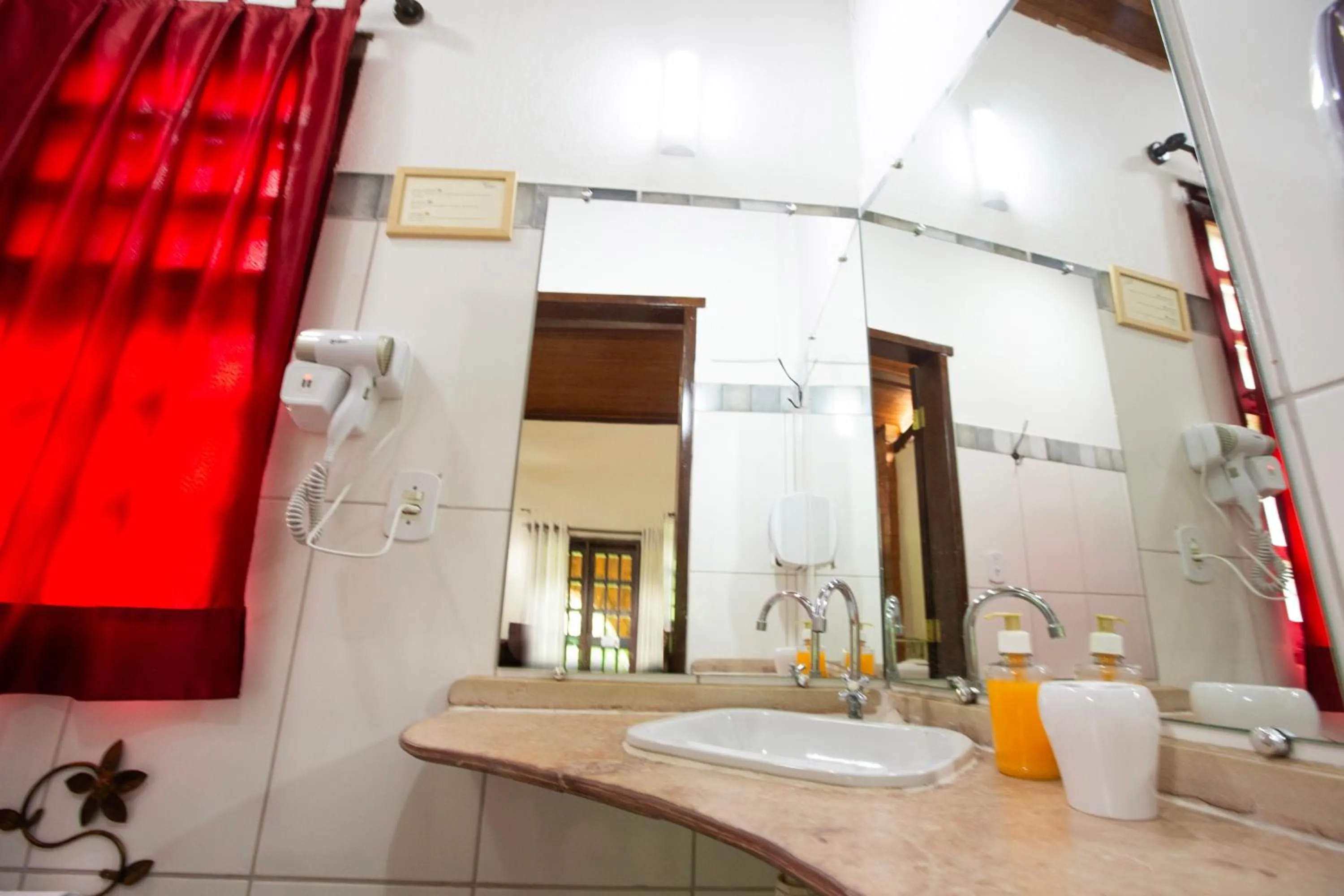 Bathroom in Pousada Canto No Bosque