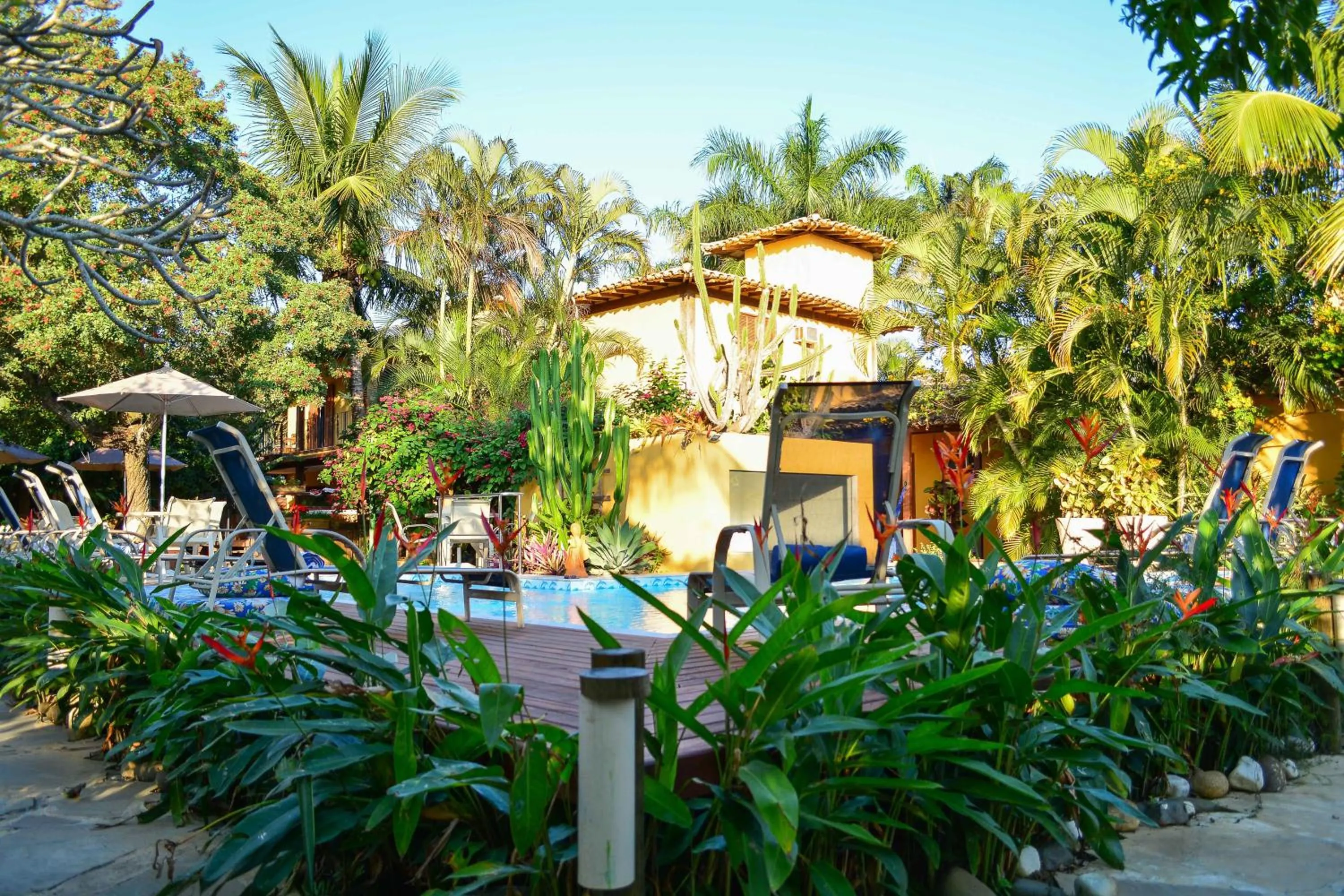 Swimming pool in Pousada do Namorado