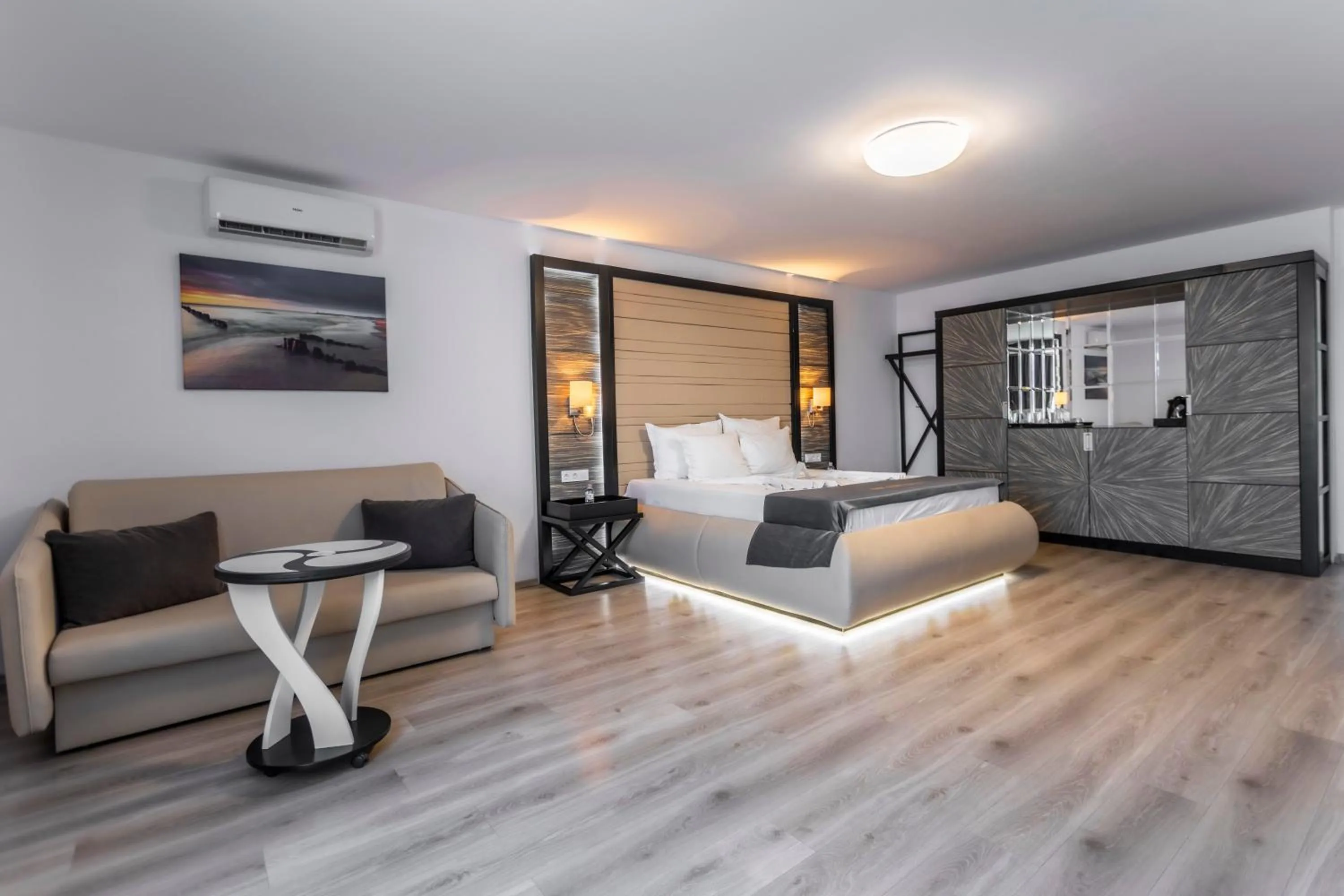 Bed in Prestige Deluxe Hotel Aquapark Club - All inclusive