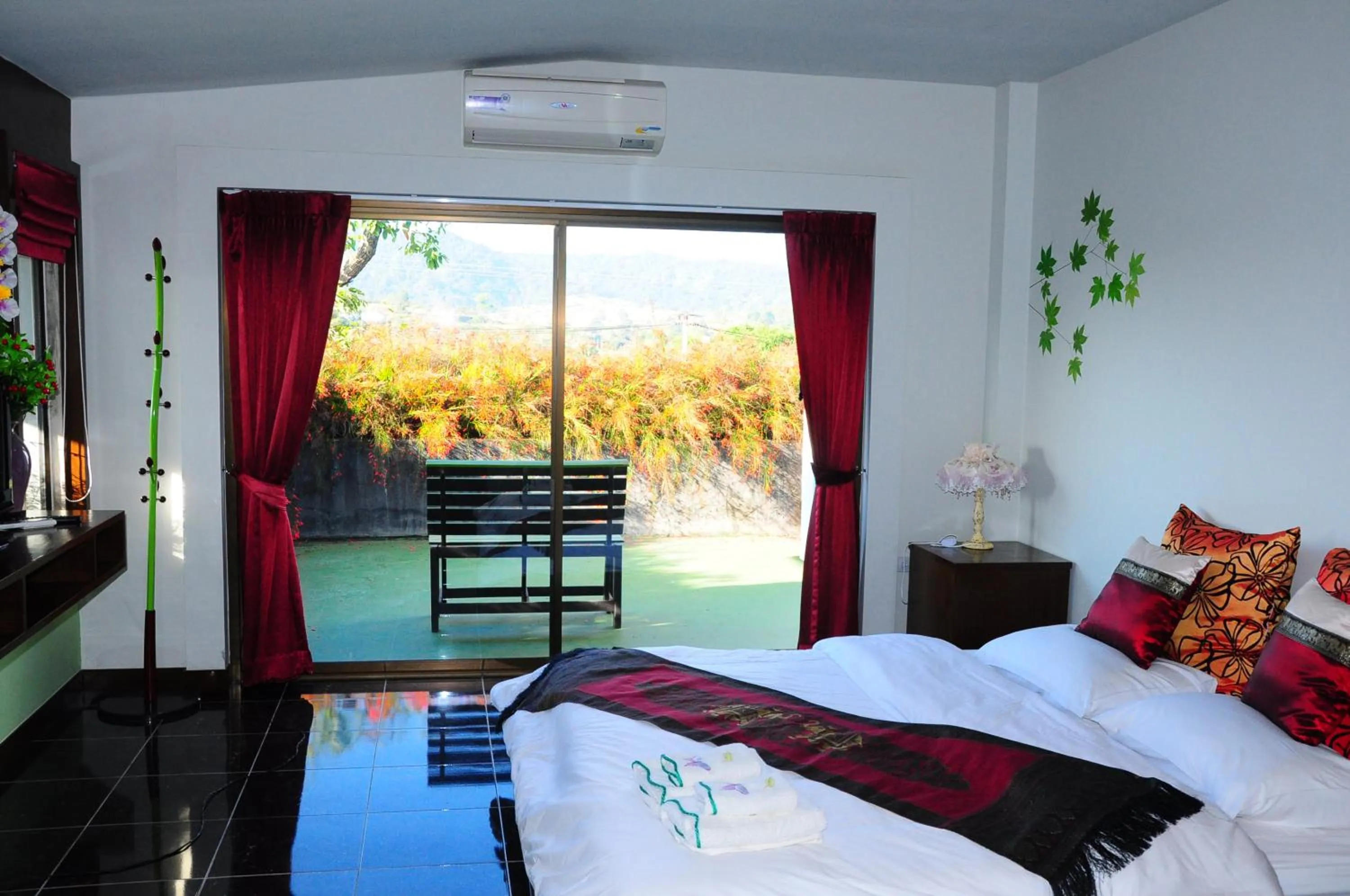 Bed in Phumimalee Nature View Resort