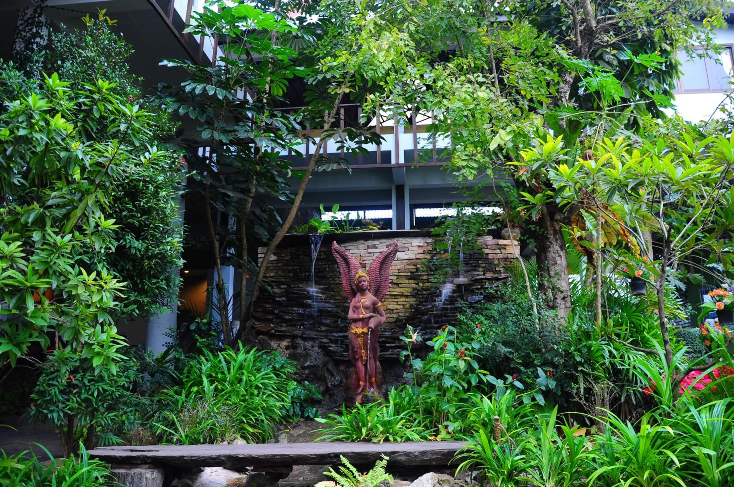 Property building in Phumimalee Nature View Resort