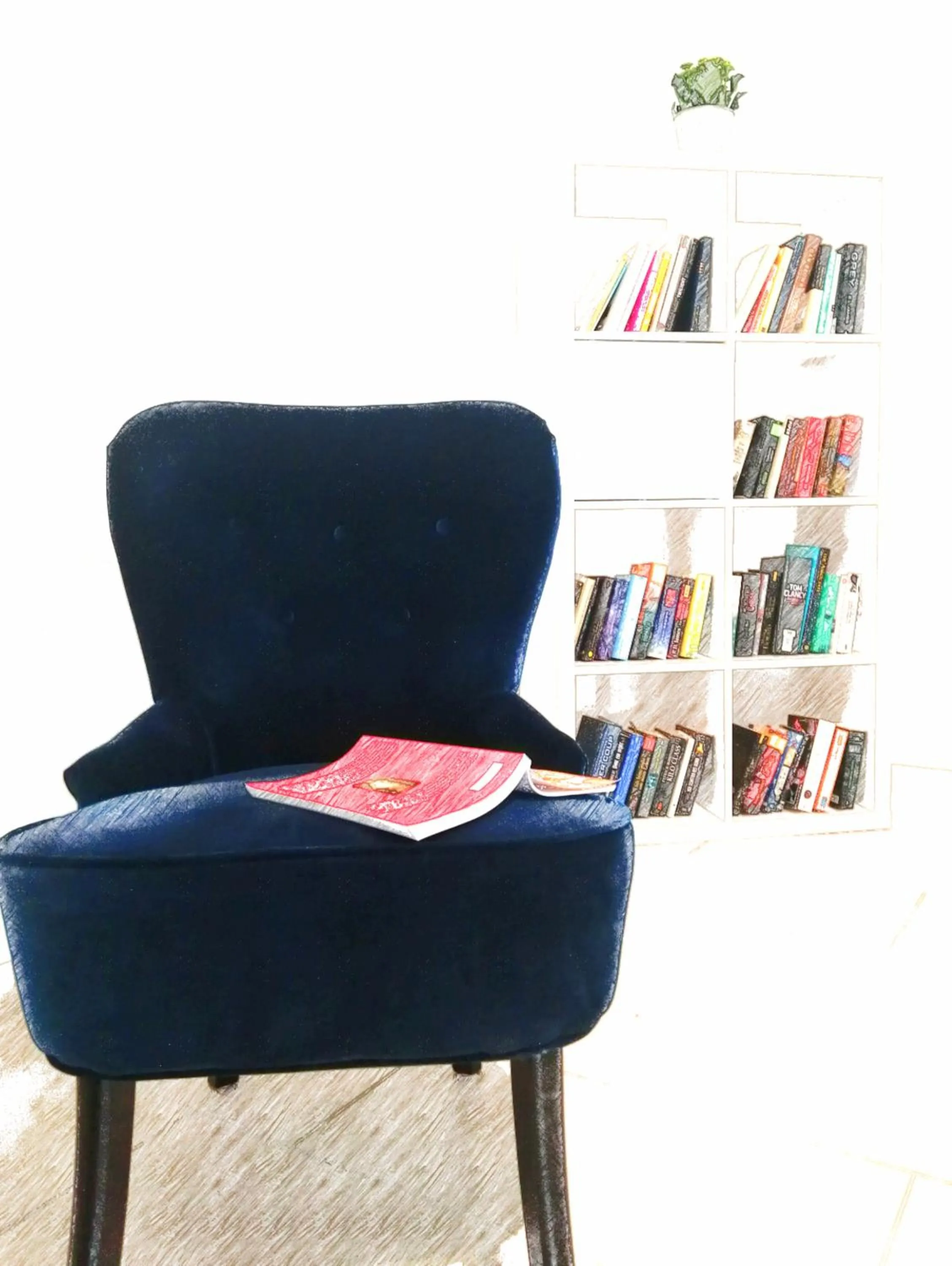 Library in Villa Laura Residence Hotel Apartments & Studios