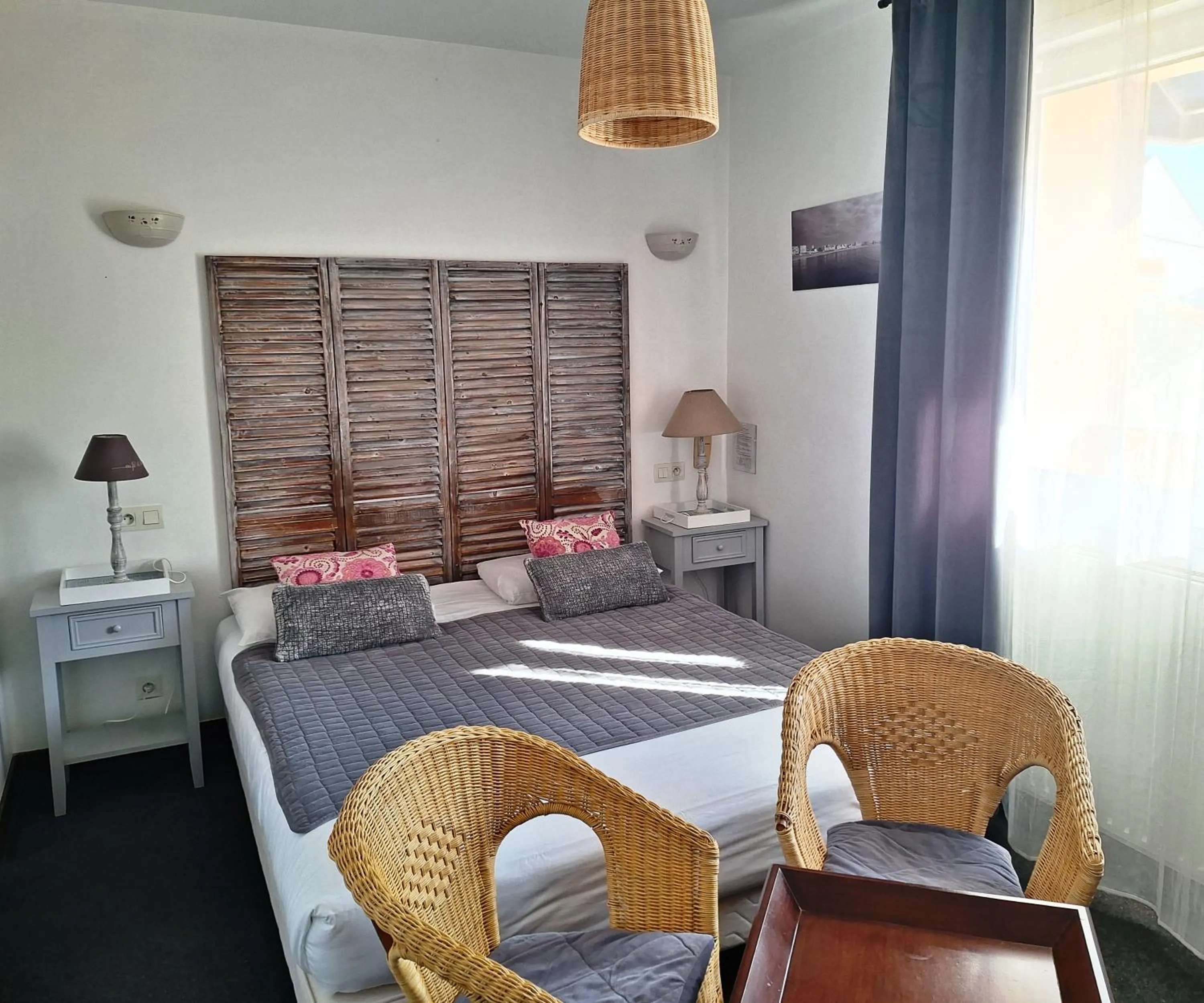 Bed in Hôtel Les Embruns Sables d'Olonne