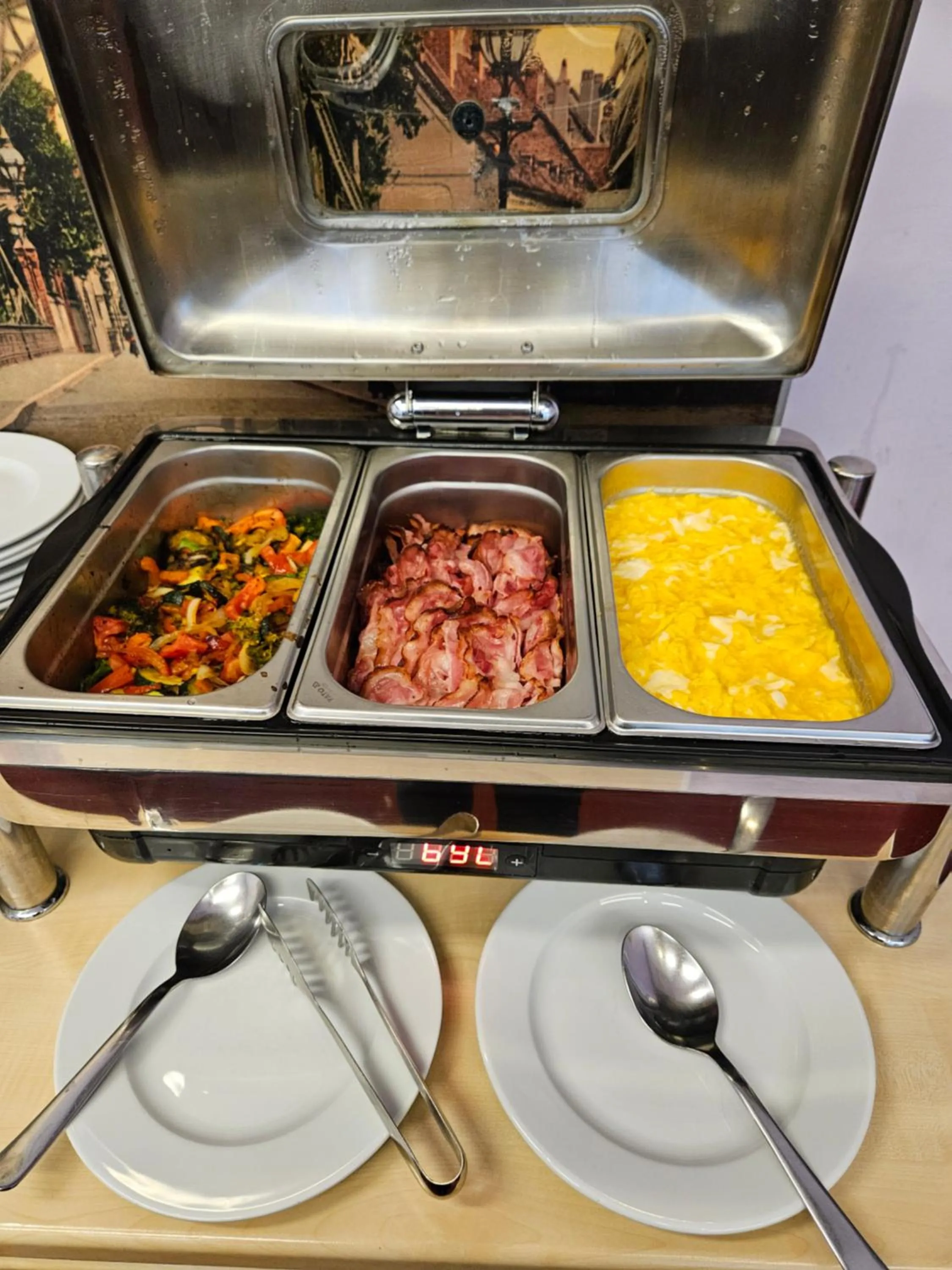 Breakfast in Hotel Sofia by The Railway Station Wroclaw