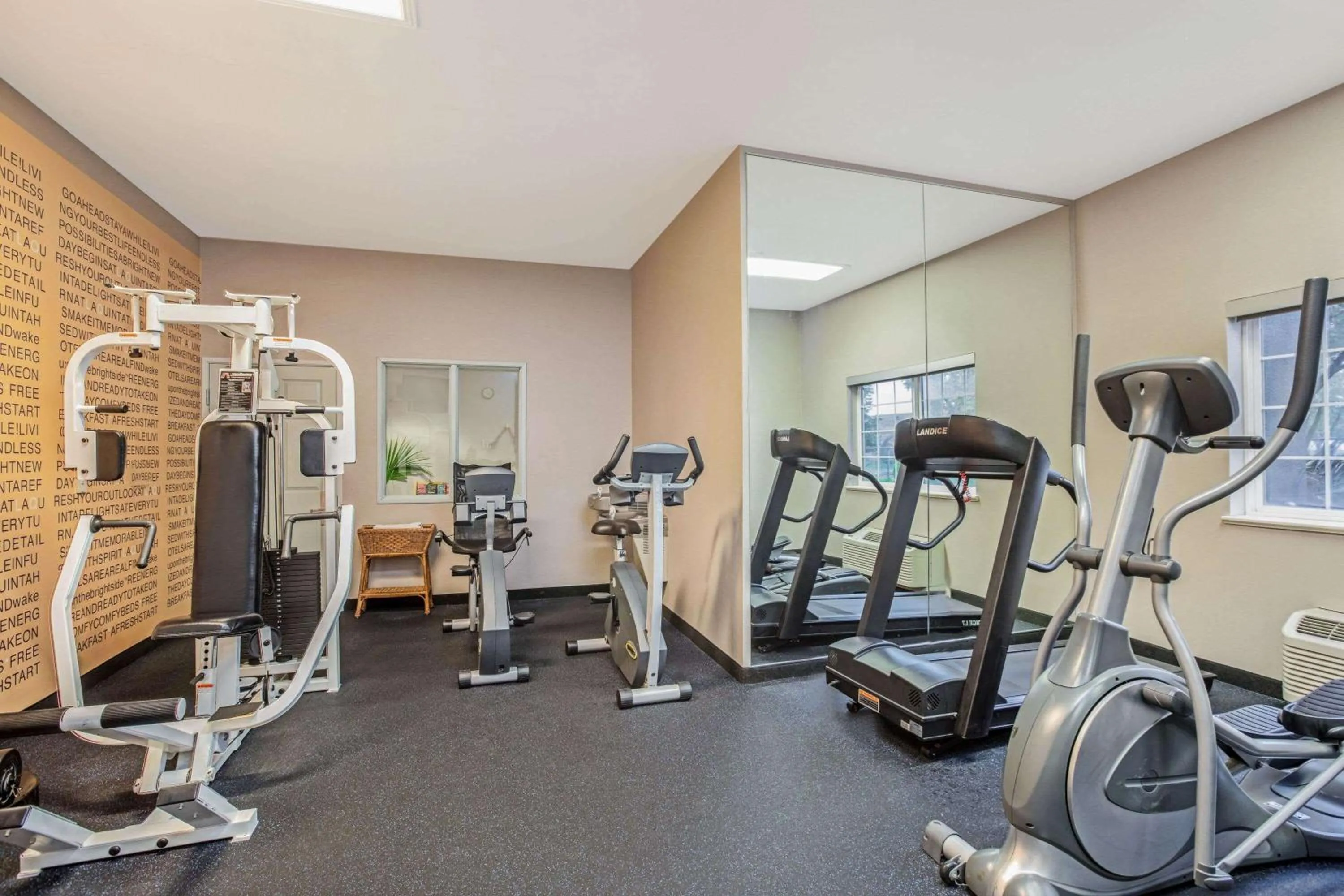Fitness centre/facilities in La Quinta by Wyndham Modesto Salida