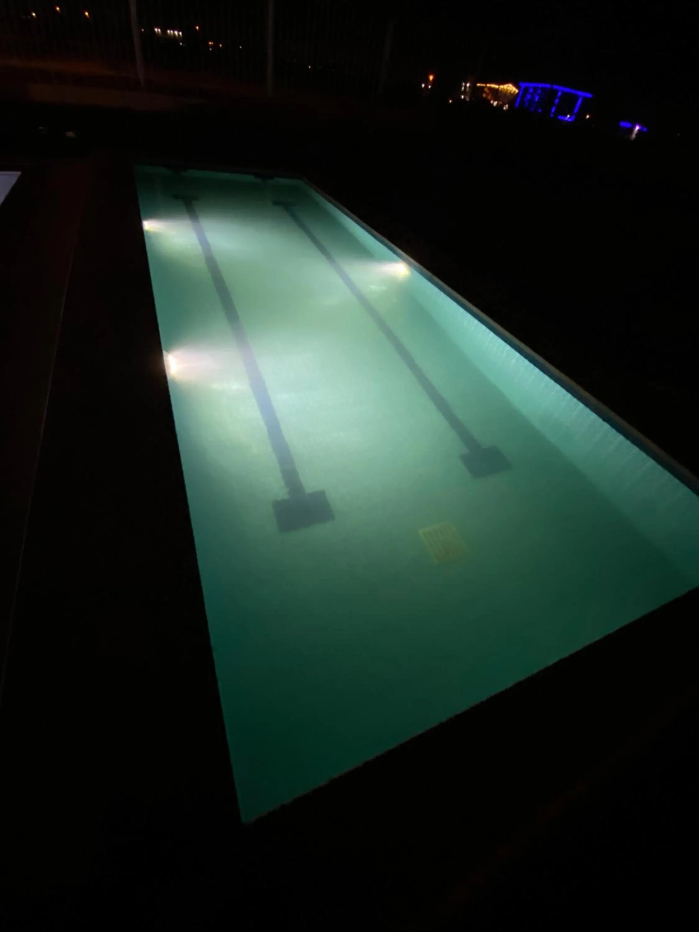 Swimming pool in Royal NJ Hotel