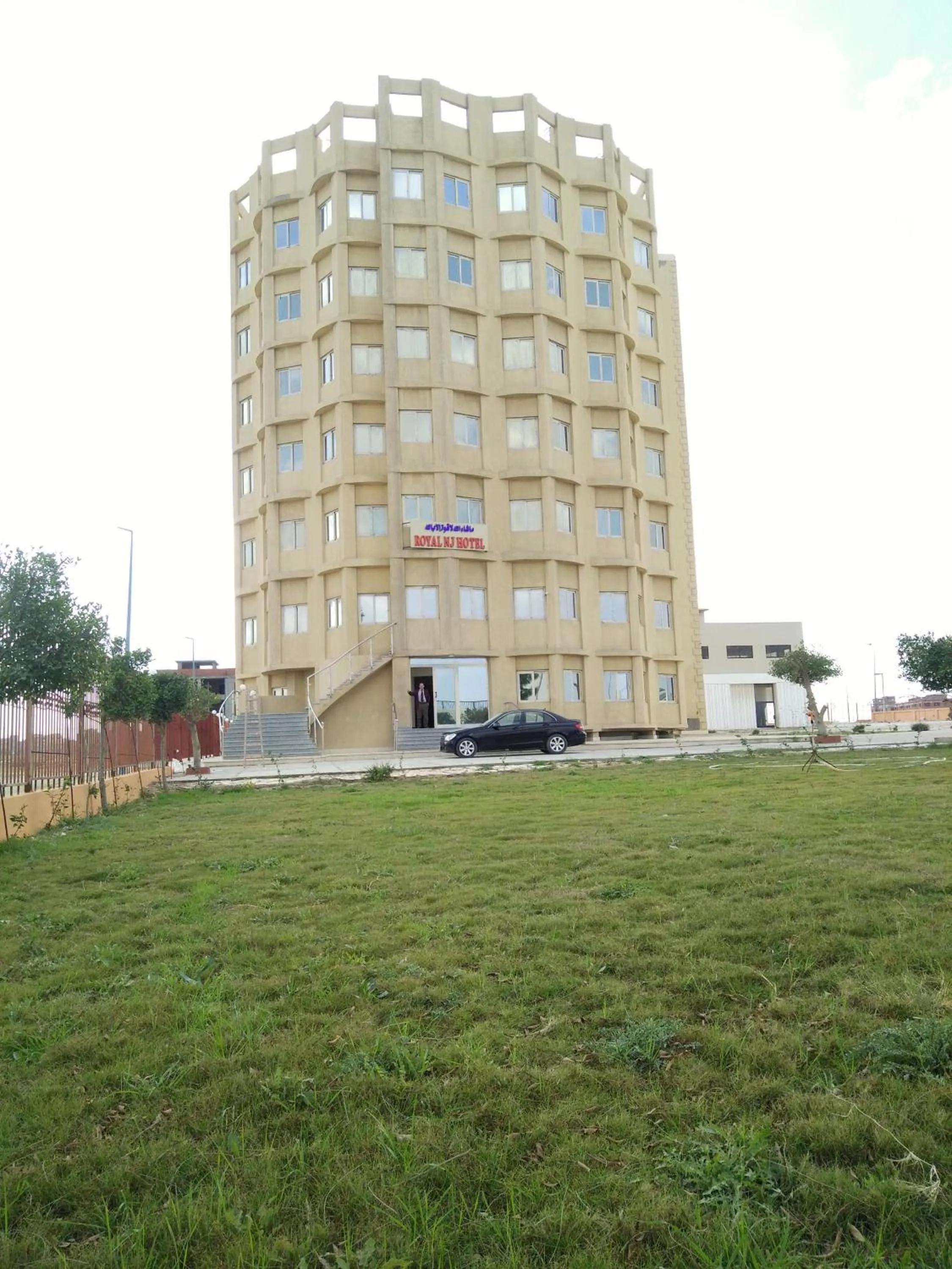 Property building in Royal NJ Hotel