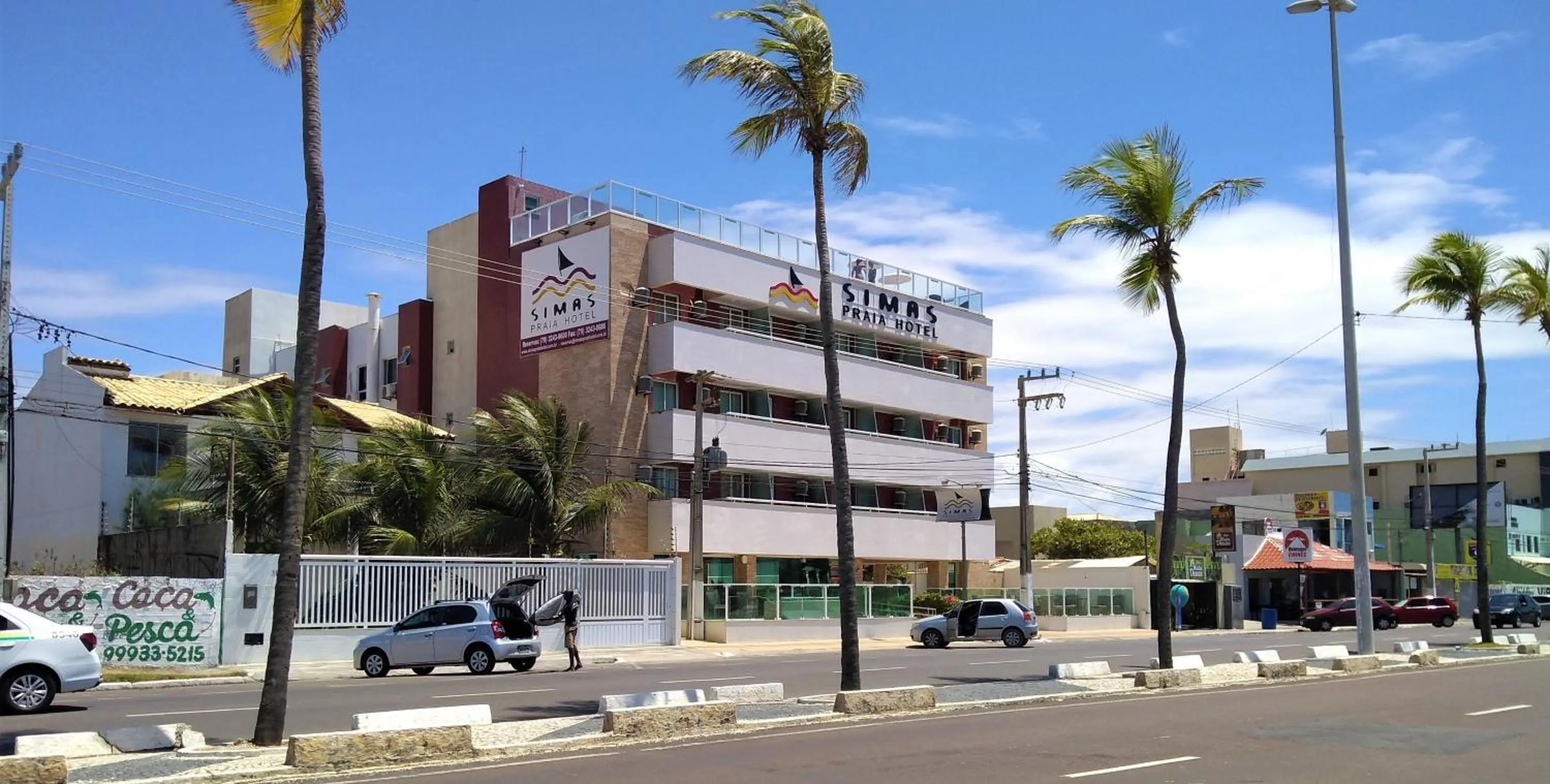 Property building in Simas Praia Hotel
