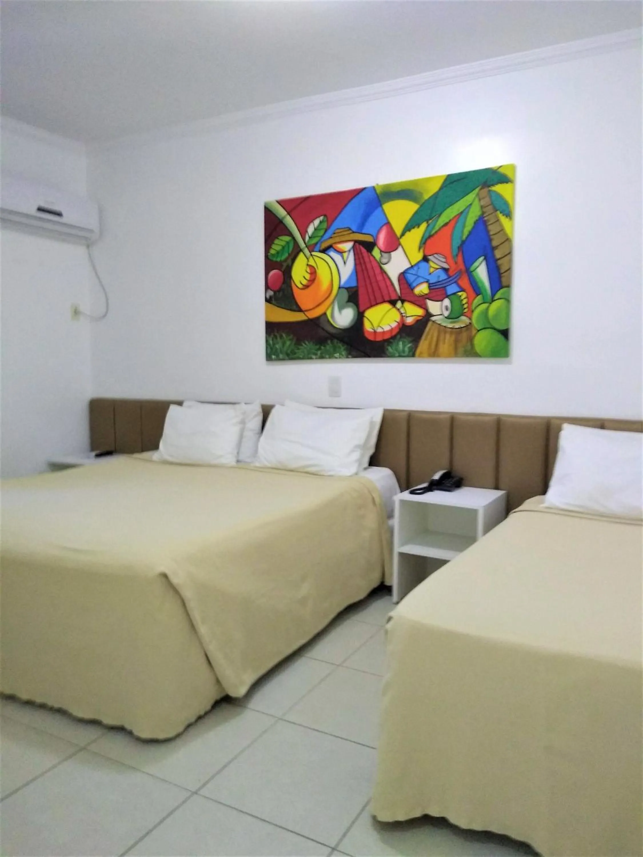 Photo of the whole room, Bed in Simas Praia Hotel