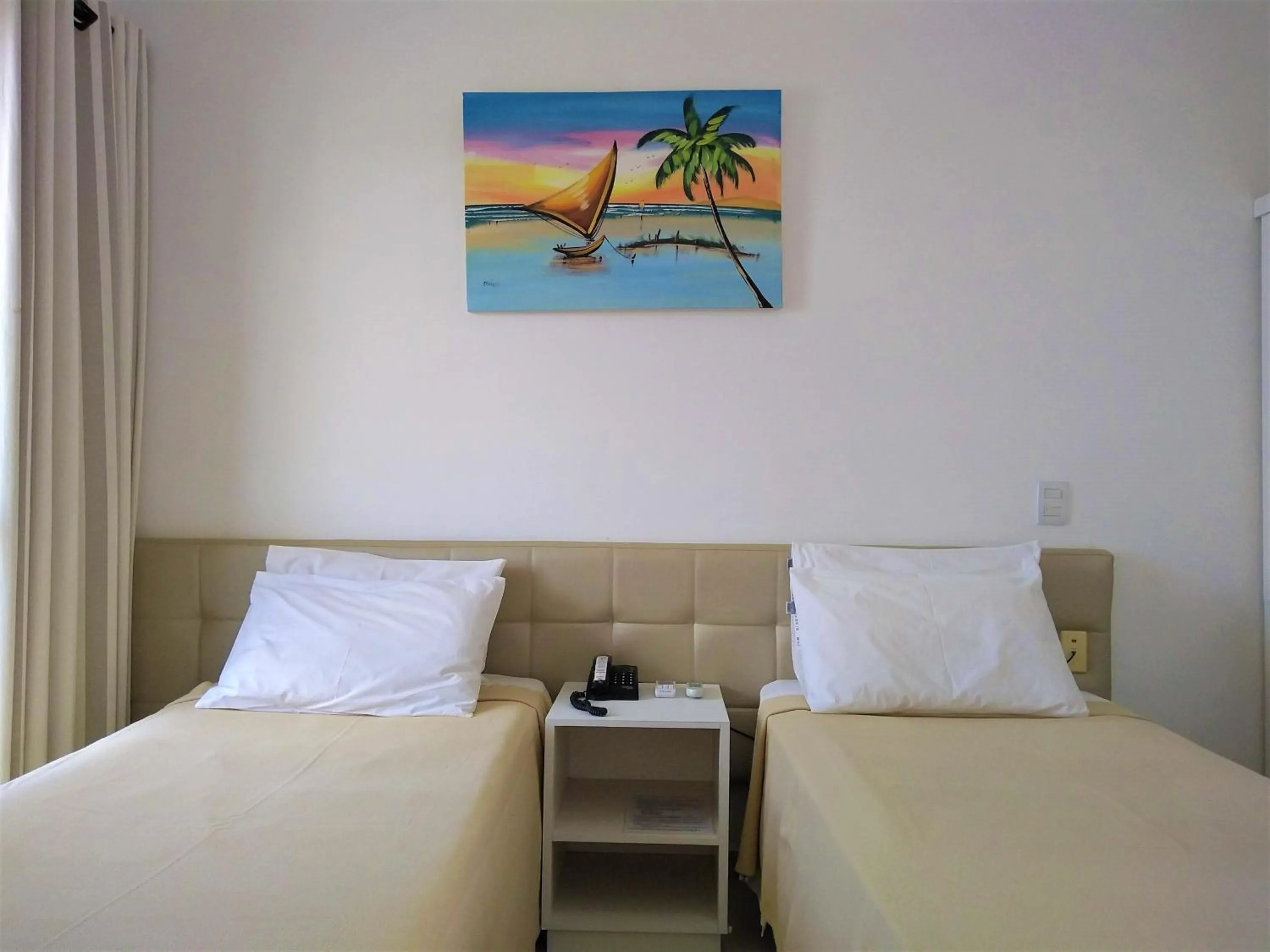 Photo of the whole room, Bed in Simas Praia Hotel