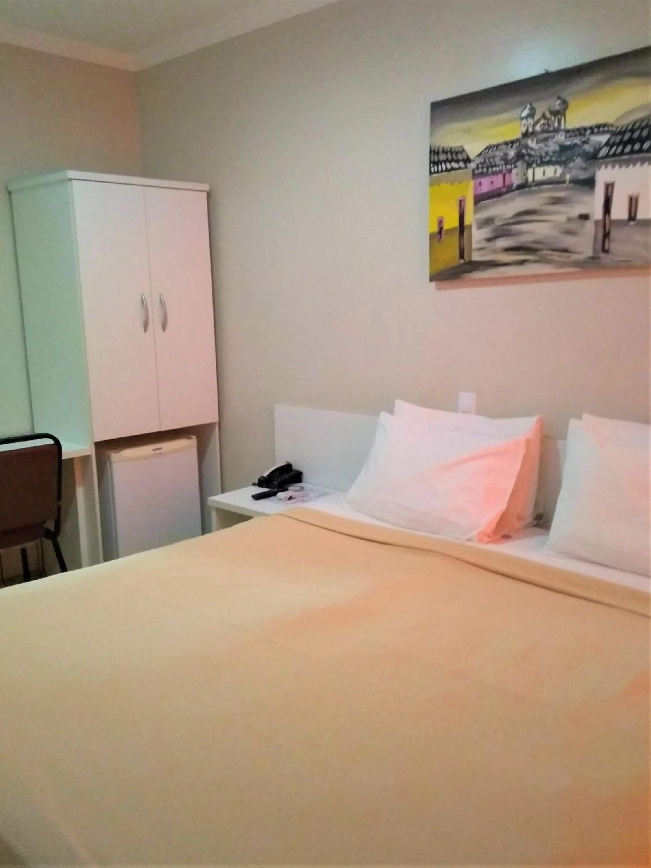 Photo of the whole room, Bed in Simas Praia Hotel