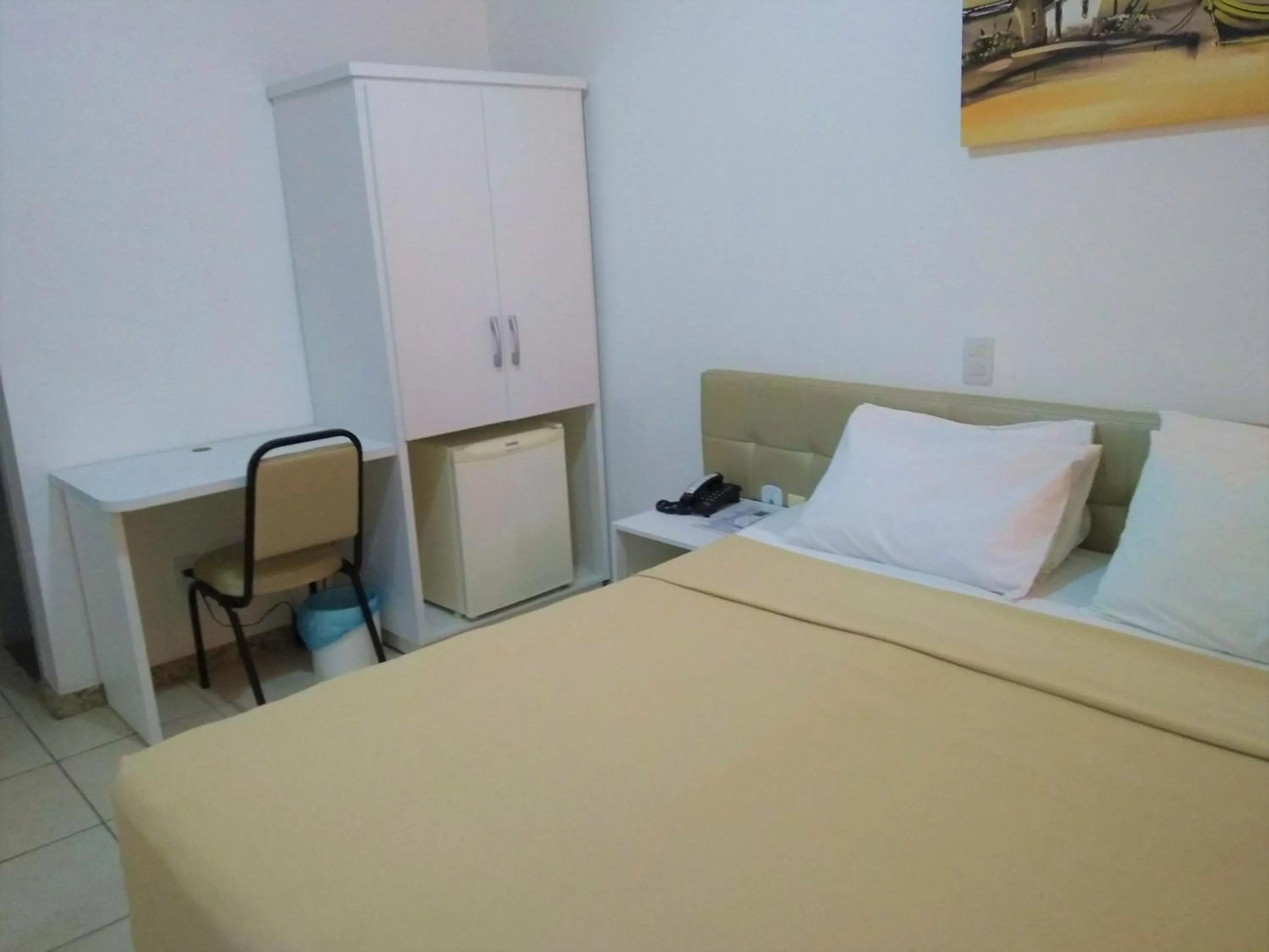 Photo of the whole room, Bed in Simas Praia Hotel