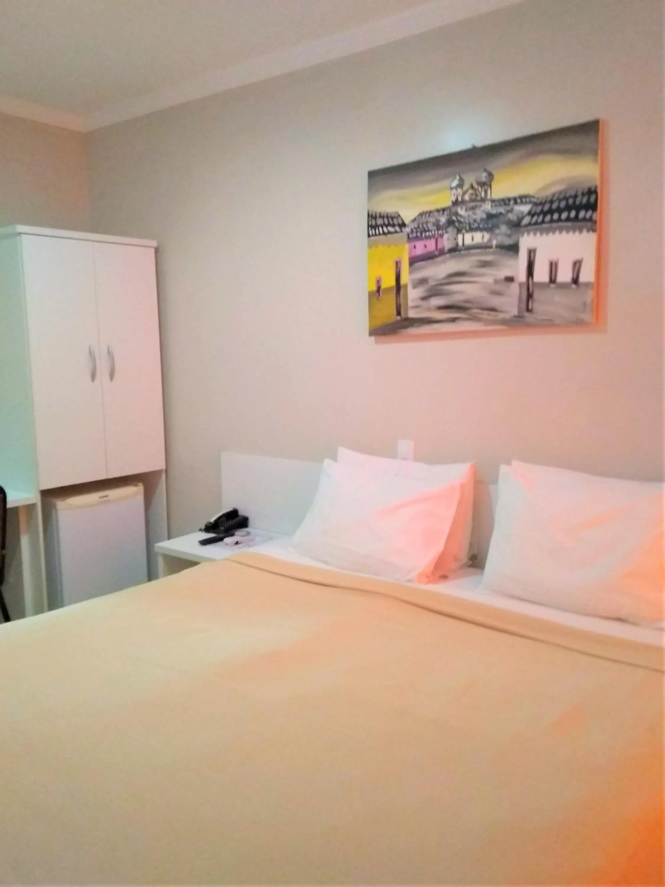 Photo of the whole room, Bed in Simas Praia Hotel