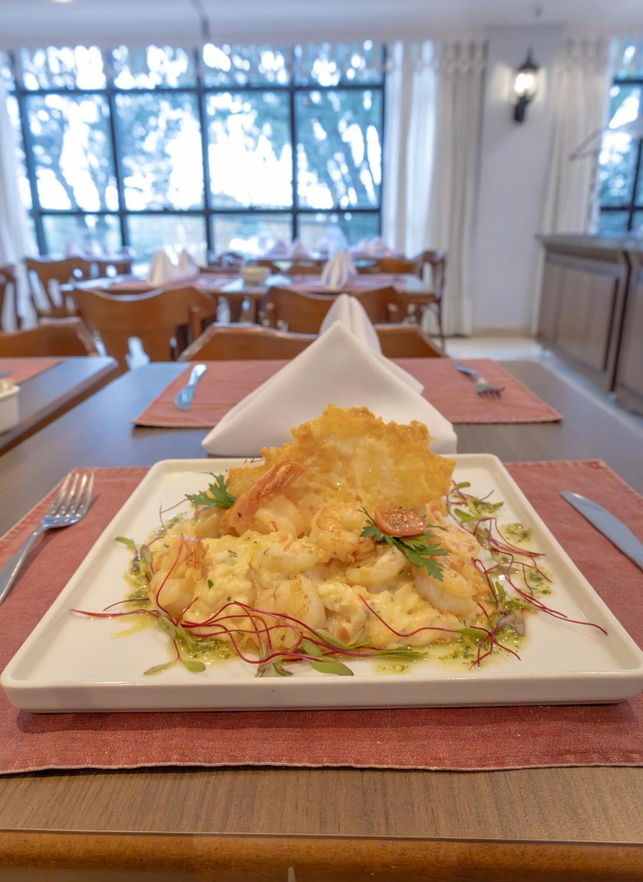 Food in Lizon Curitiba Hotel