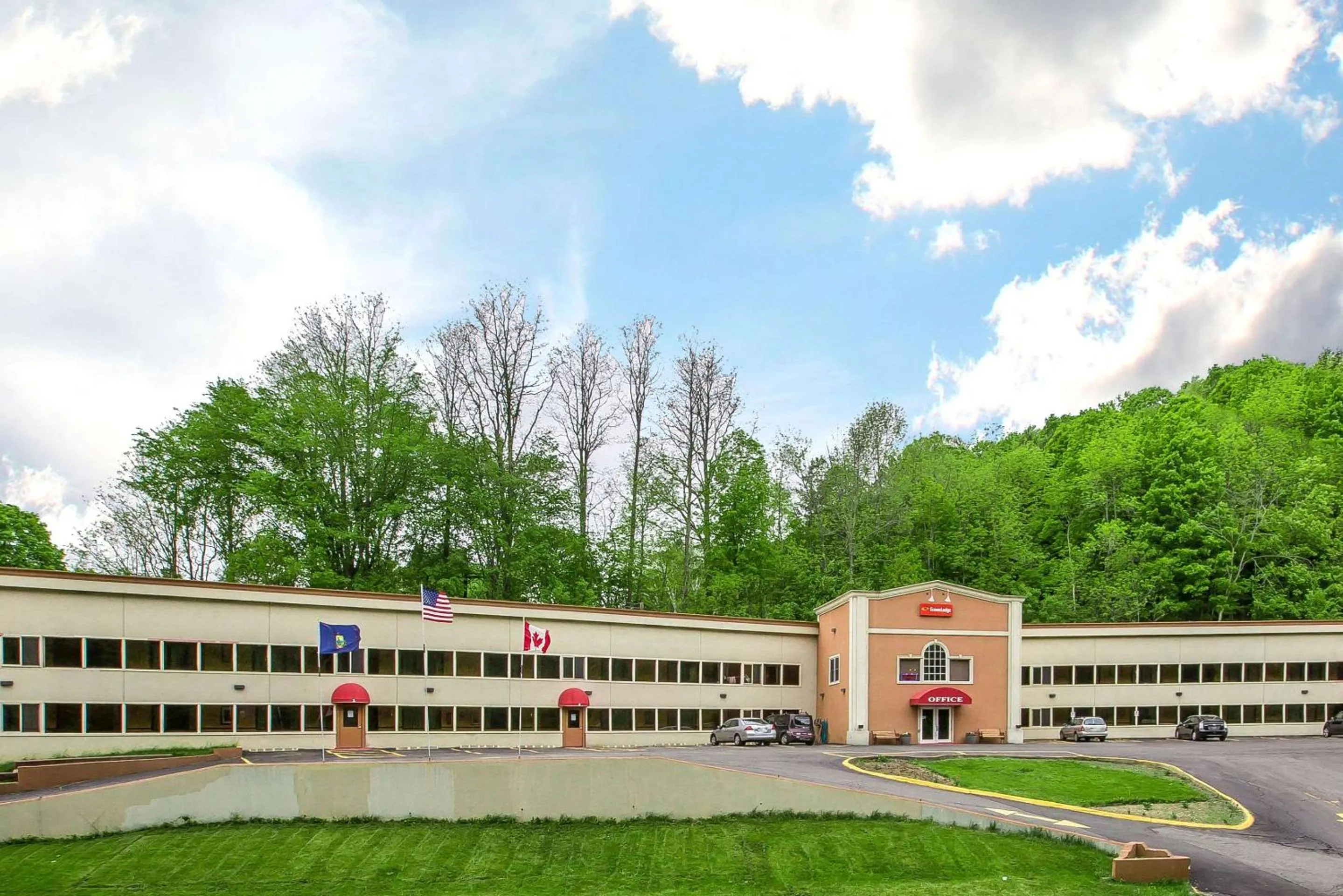 Property Building in Econo Lodge Montpelier I-89