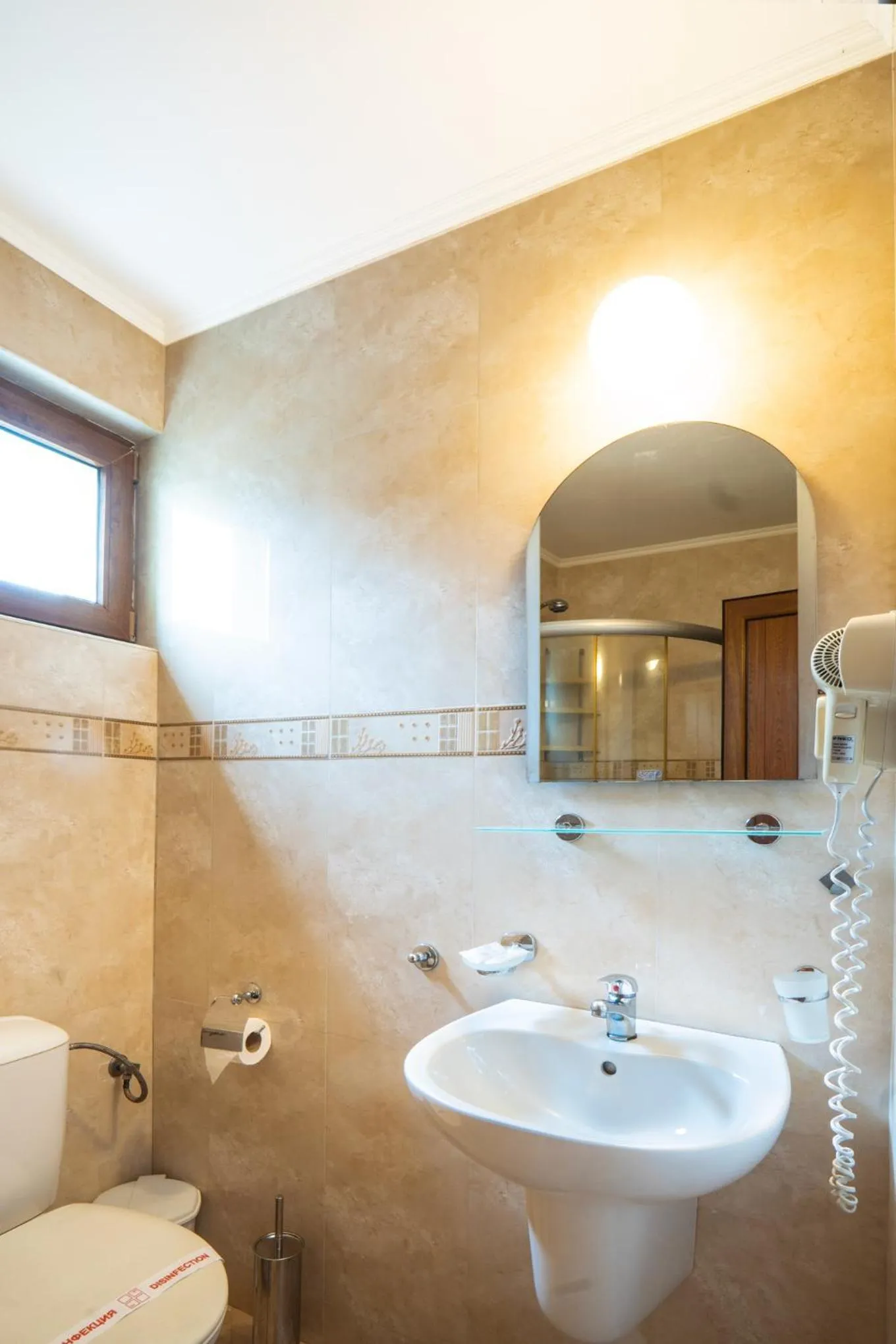 Shower in Hotel Zeus