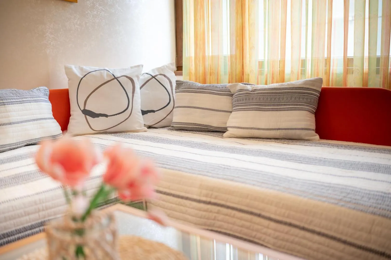 Living room, Bed in Hotel Zeus