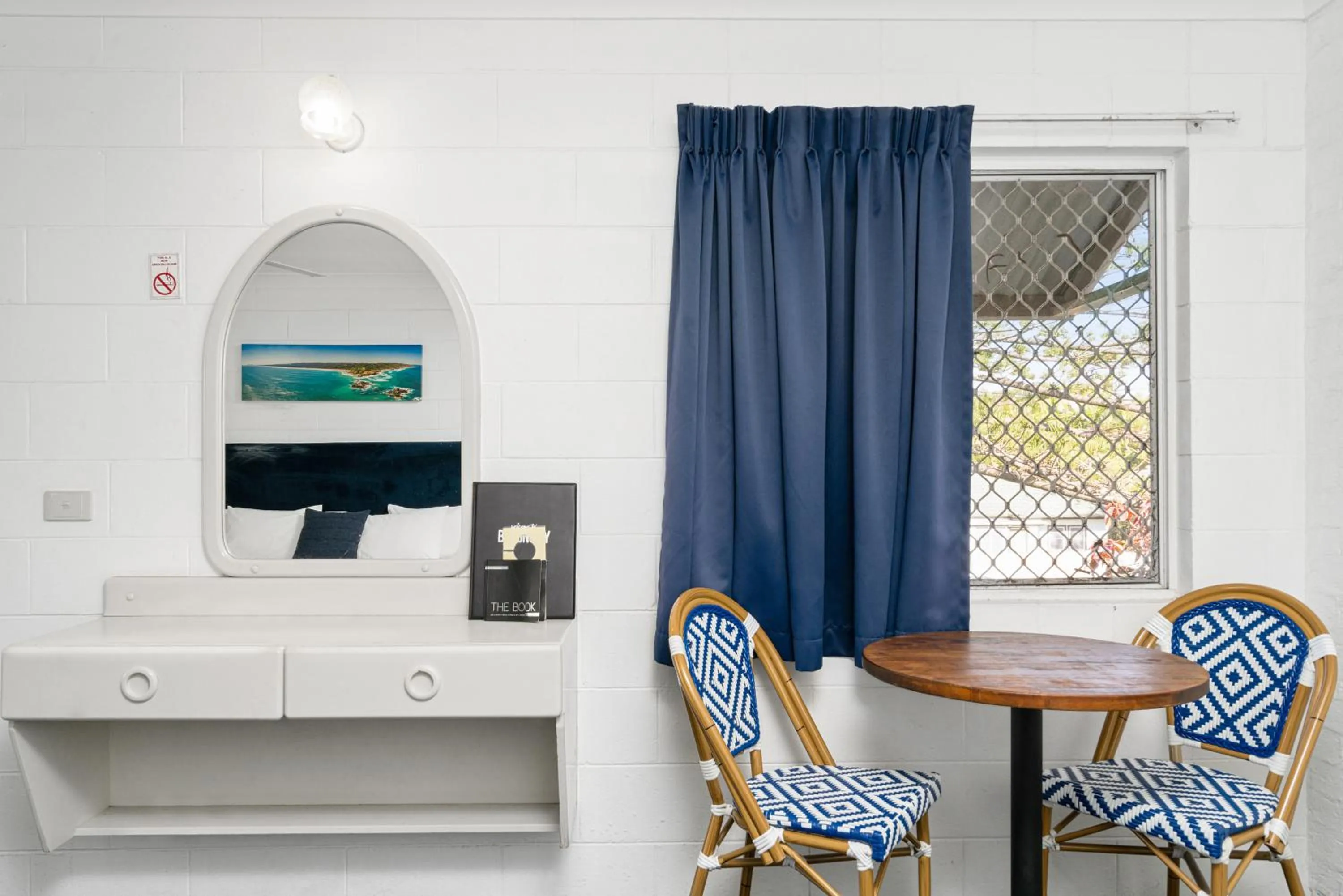 Seating area in Wollongbar Motel