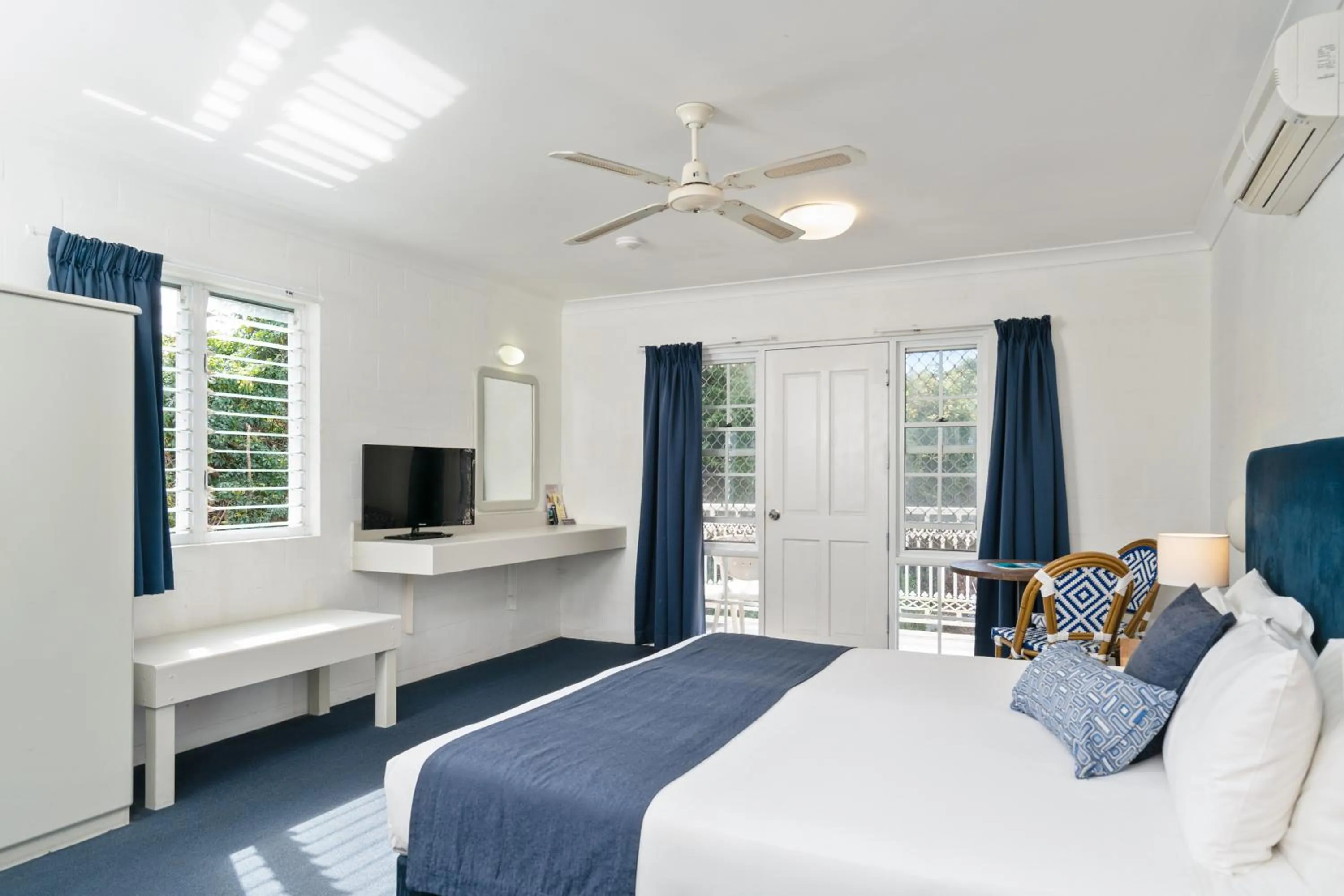 Photo of the whole room, Bed in Wollongbar Motel