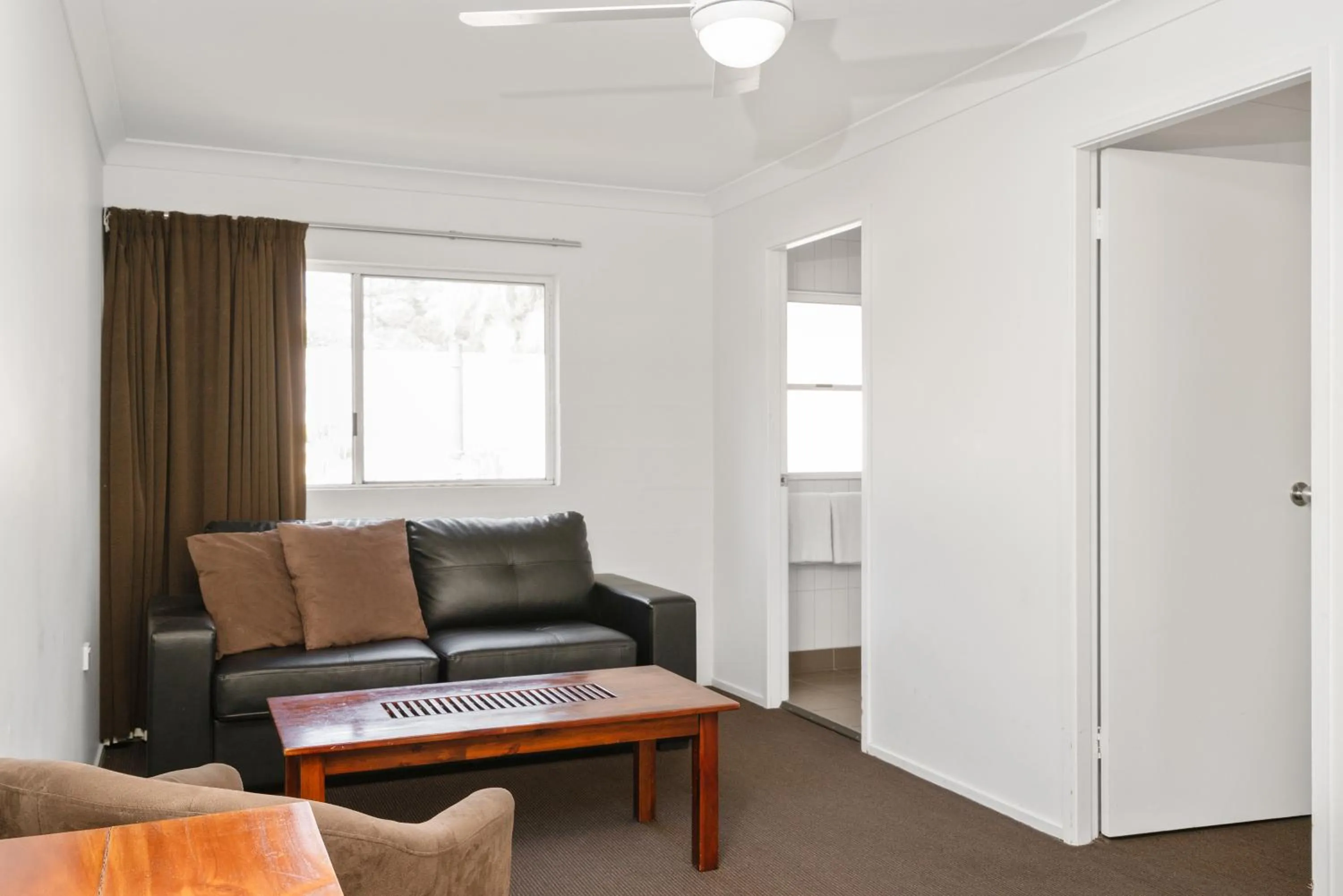 Seating area in Wollongbar Motel