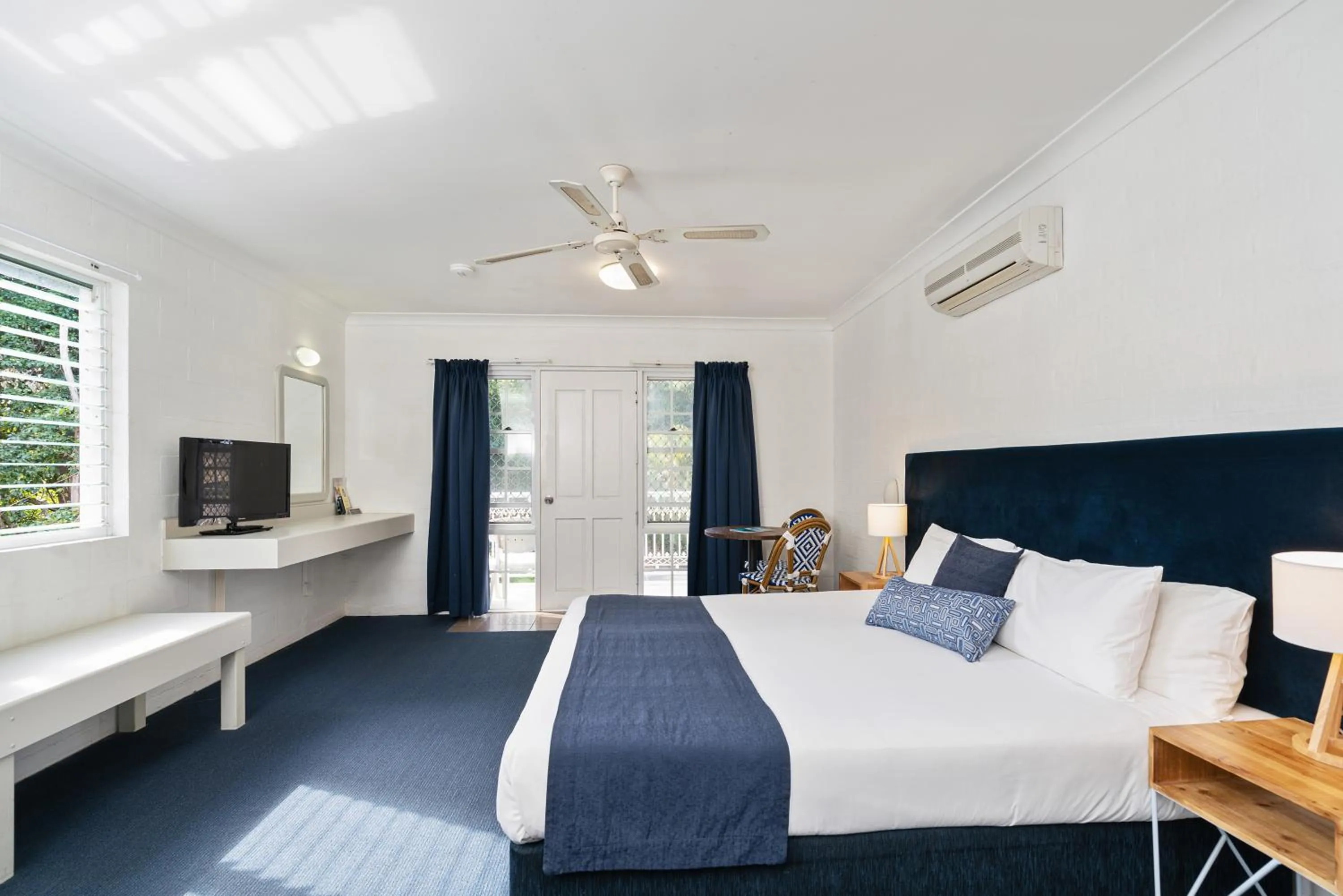 Photo of the whole room, Bed in Wollongbar Motel