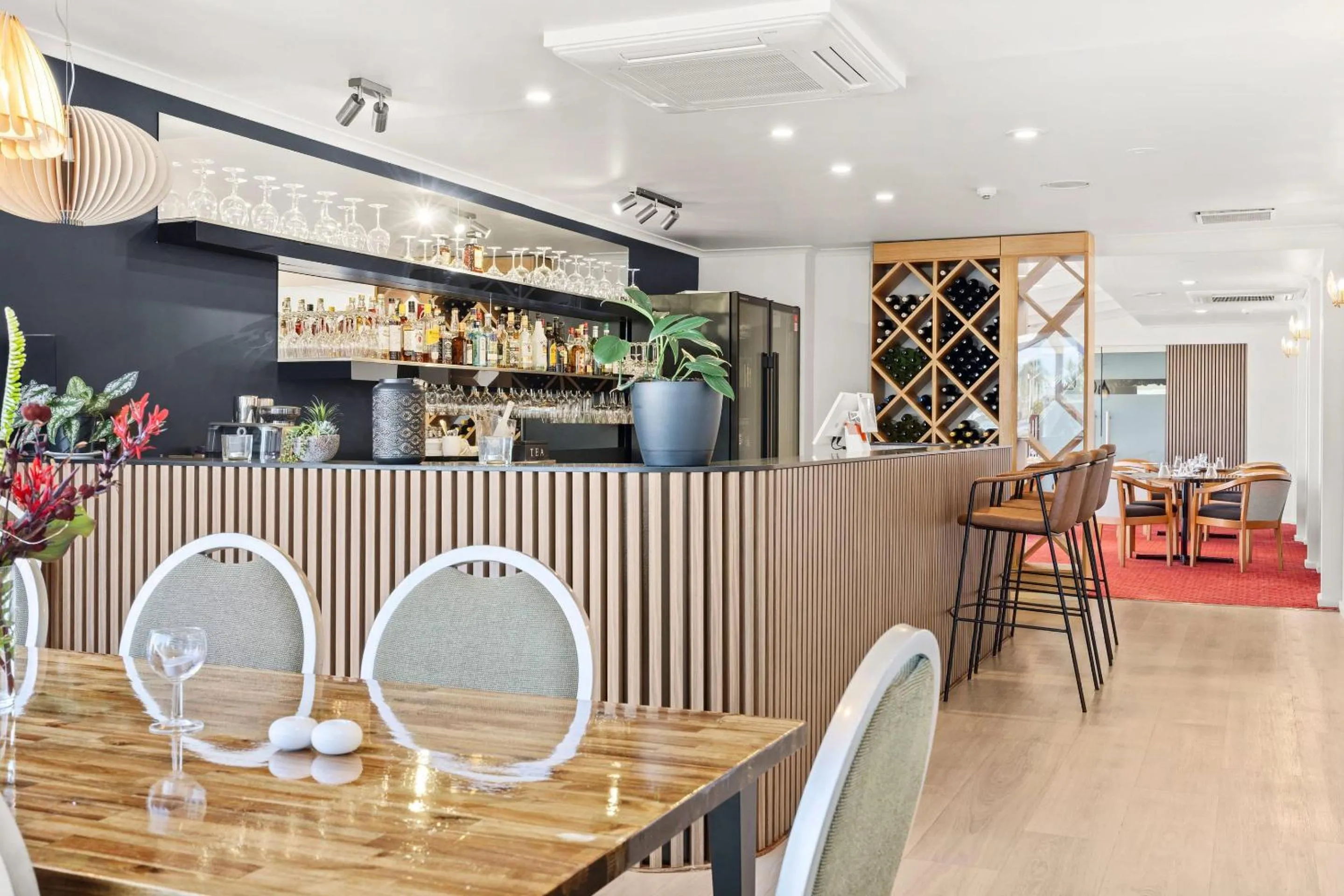 Lounge or bar in Comfort Inn All Seasons