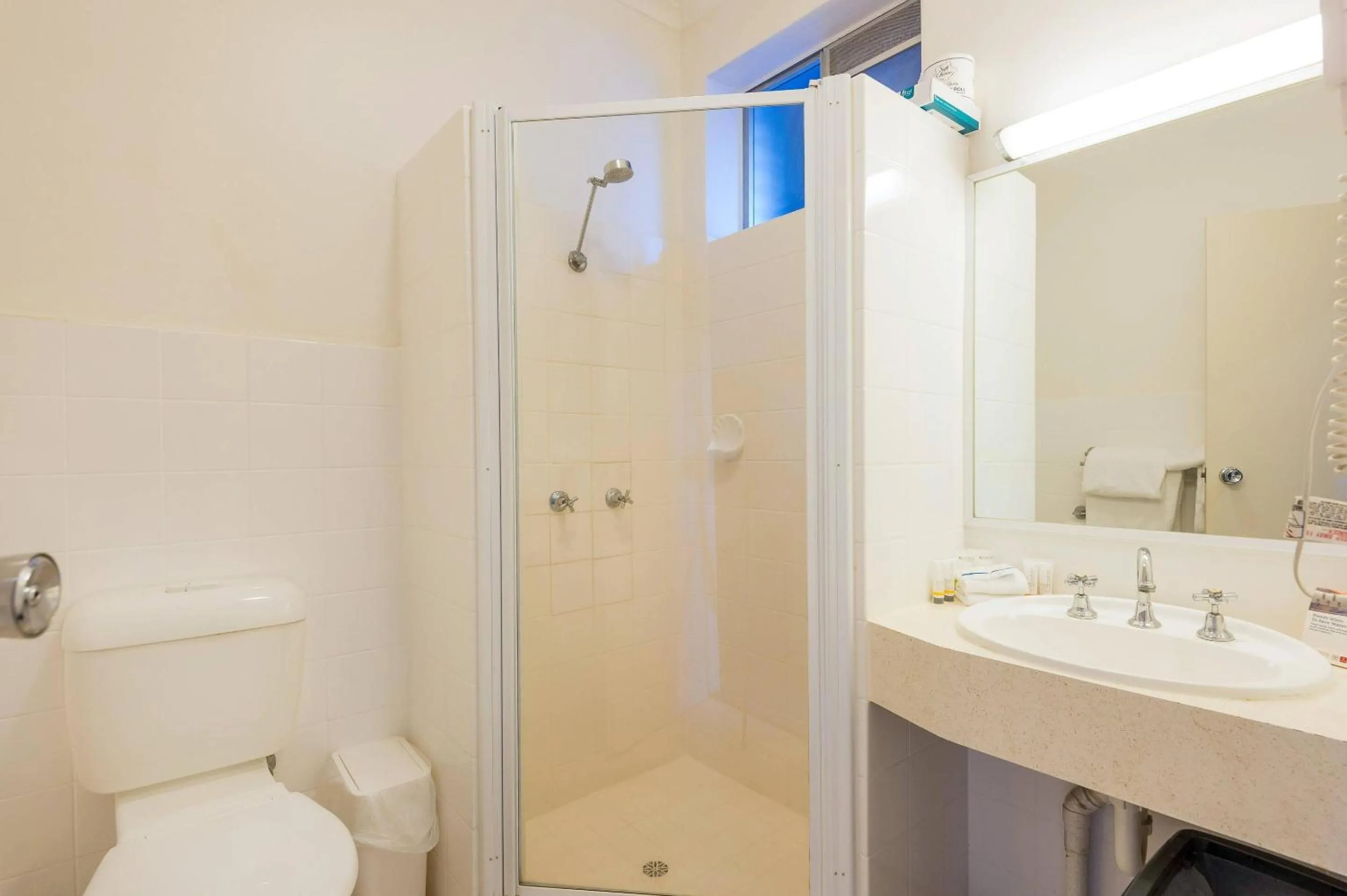 Bedroom in Comfort Inn All Seasons