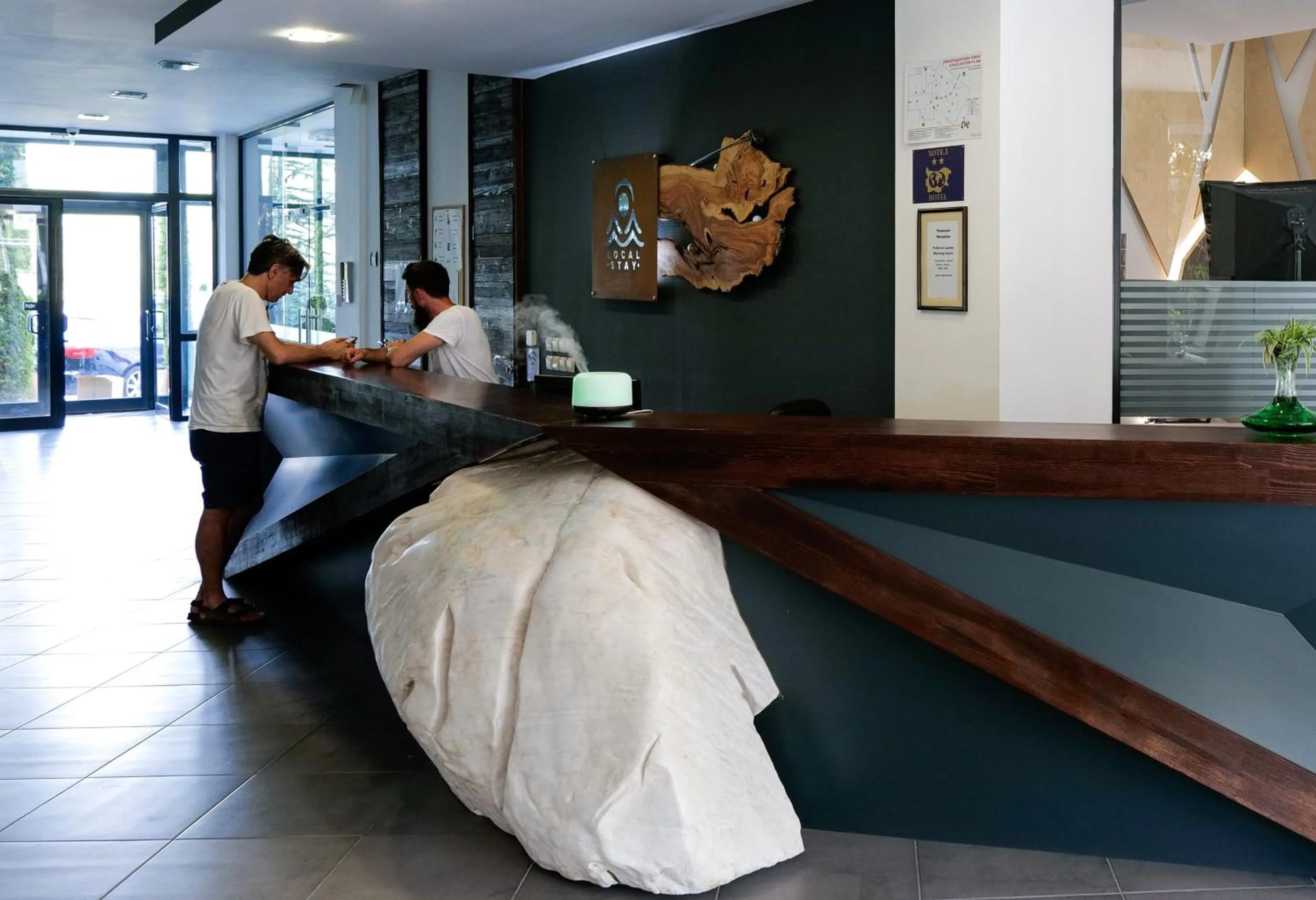 Lobby or reception in Local Stay Hotel, BW Signature Collection