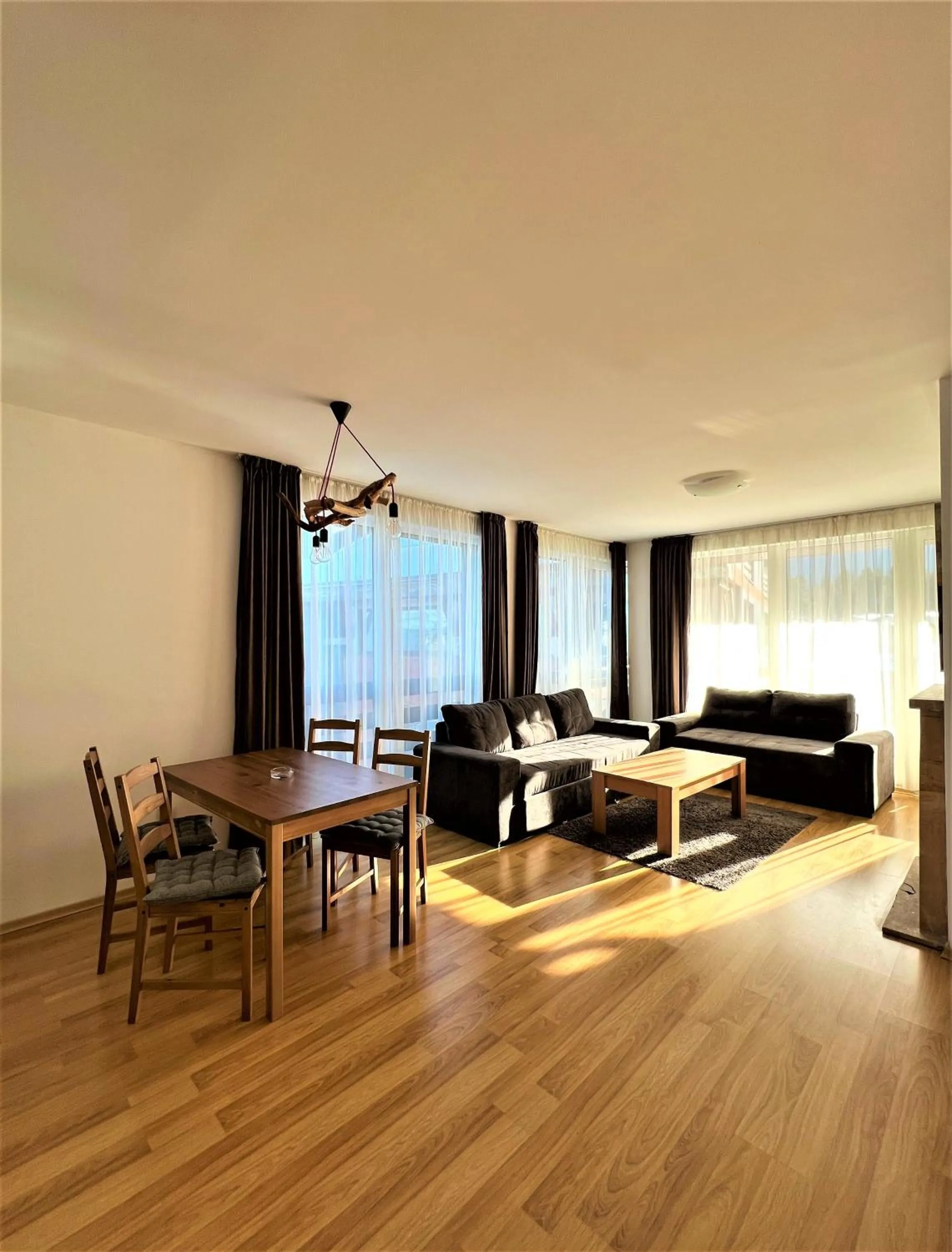 Dining area in Local Stay Hotel, BW Signature Collection