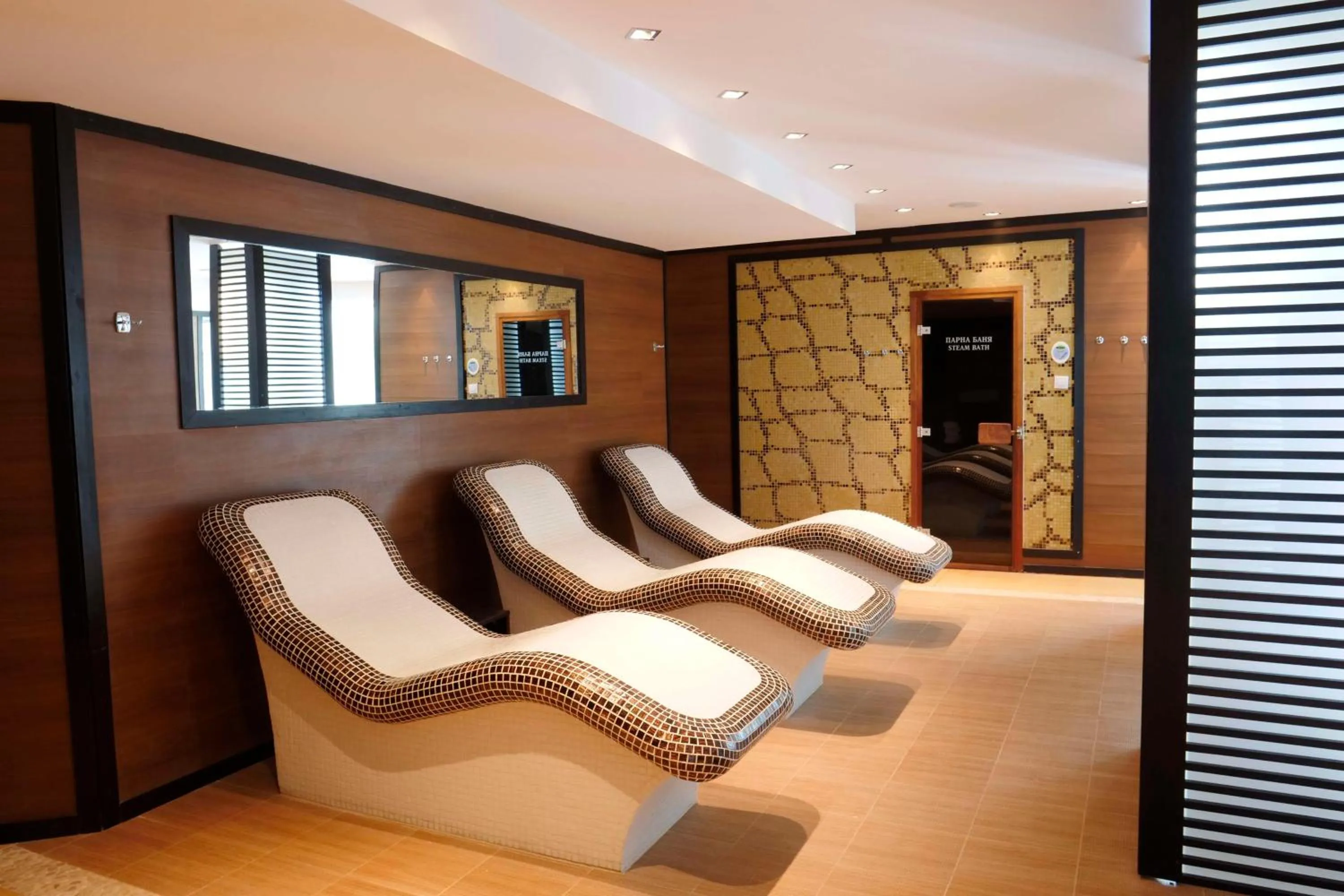 Spa and wellness centre/facilities in Local Stay Hotel, BW Signature Collection