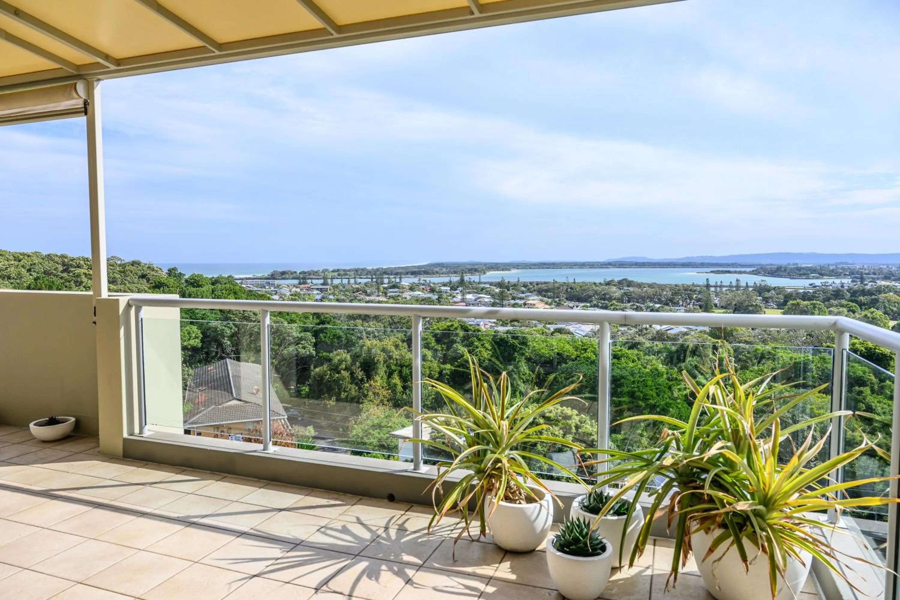 Balcony/Terrace in Grandview Apartments