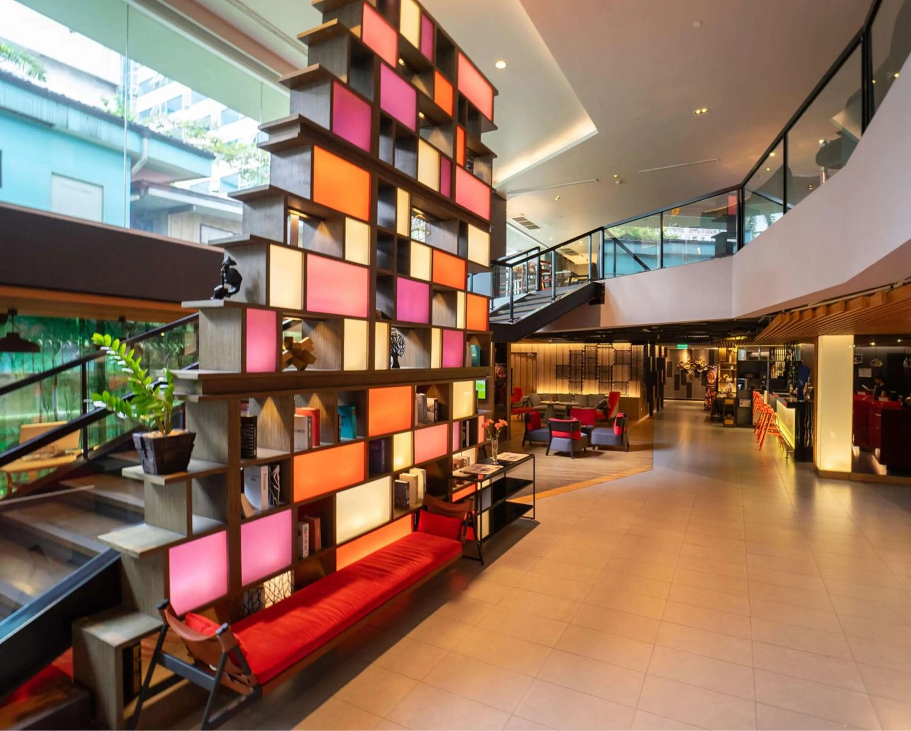 Lobby or reception in Park Plaza Bangkok Soi 18