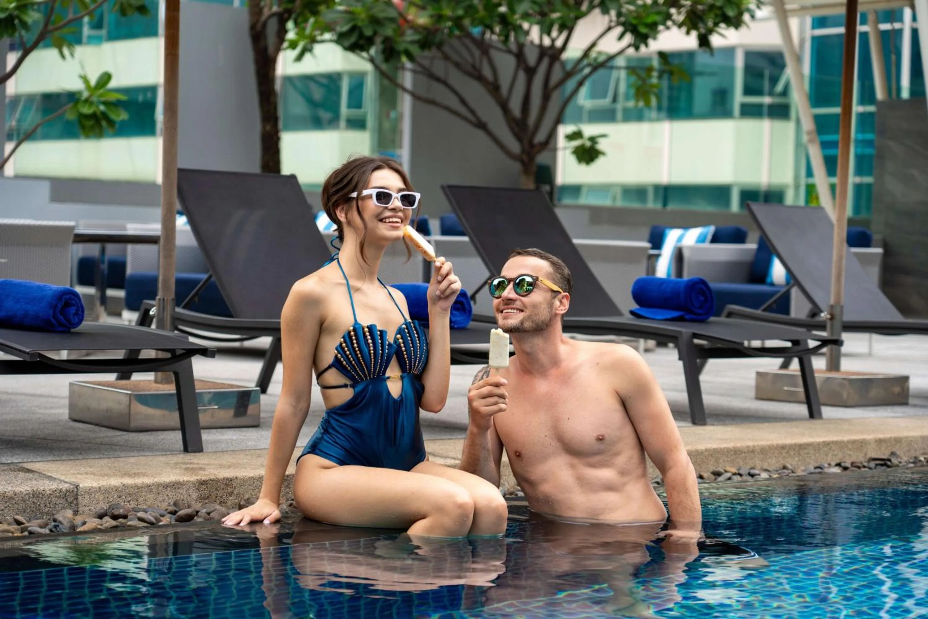 Pool view in Park Plaza Bangkok Soi 18