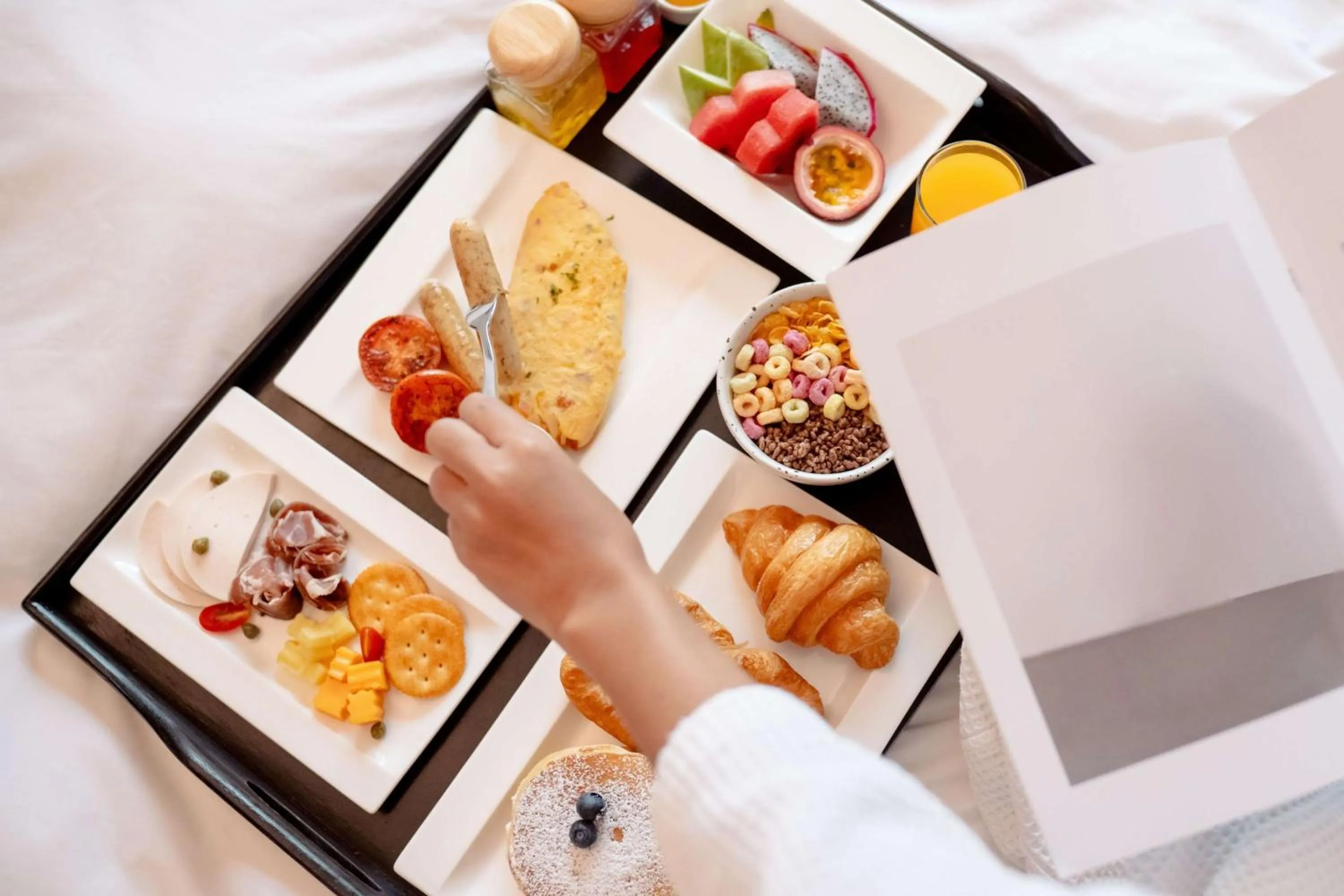 Food and drinks in Park Plaza Bangkok Soi 18