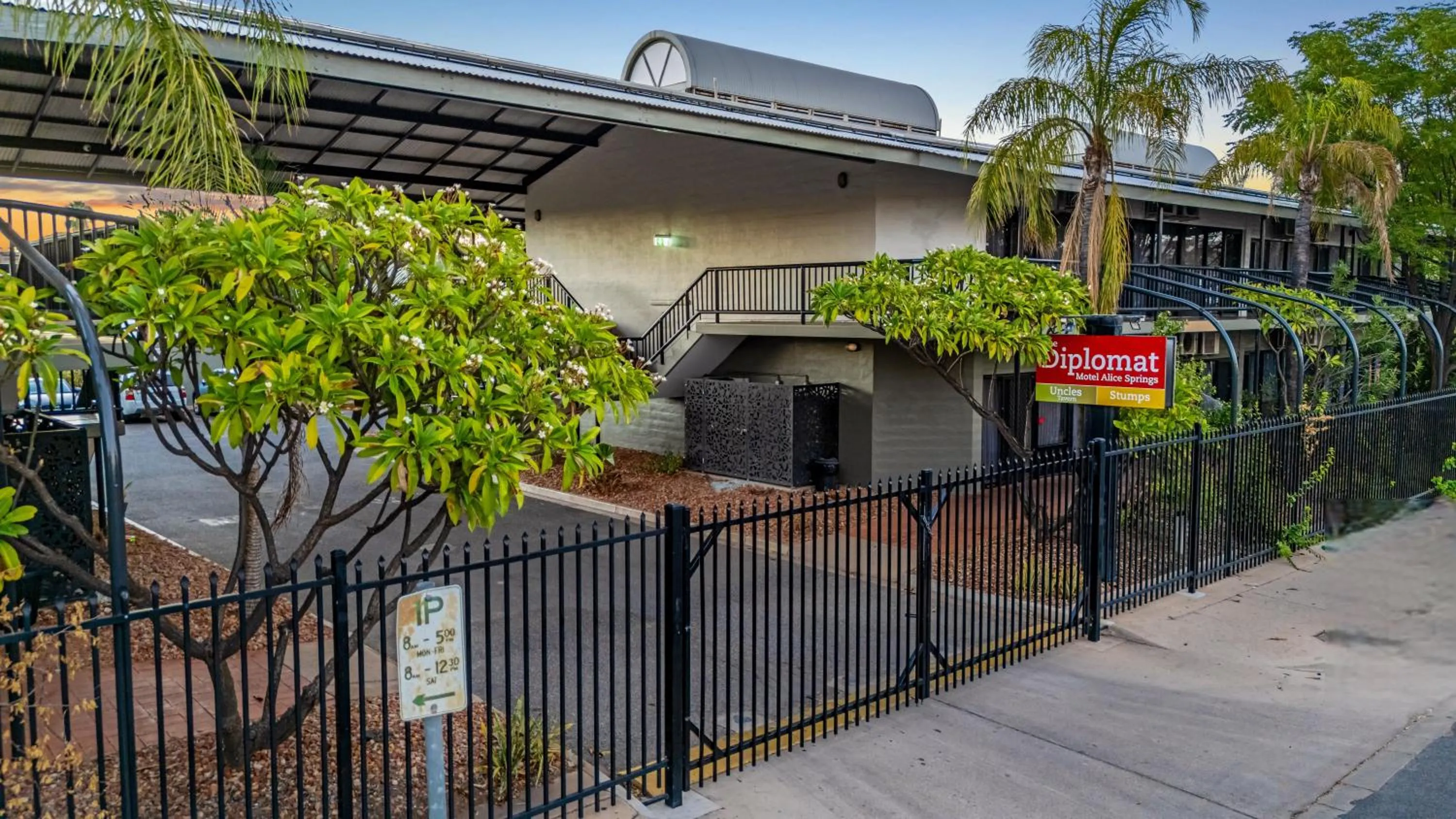 Property building in Diplomat Hotel Alice Springs