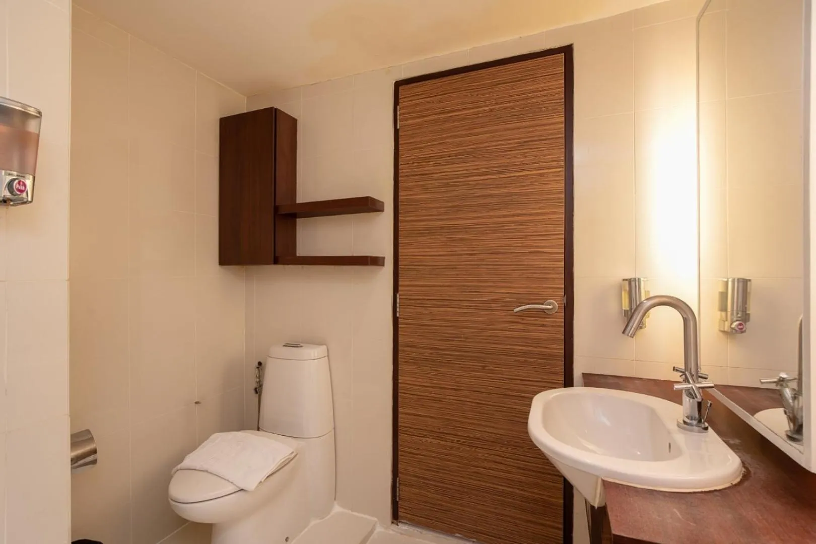 Shower in Veronica Residence