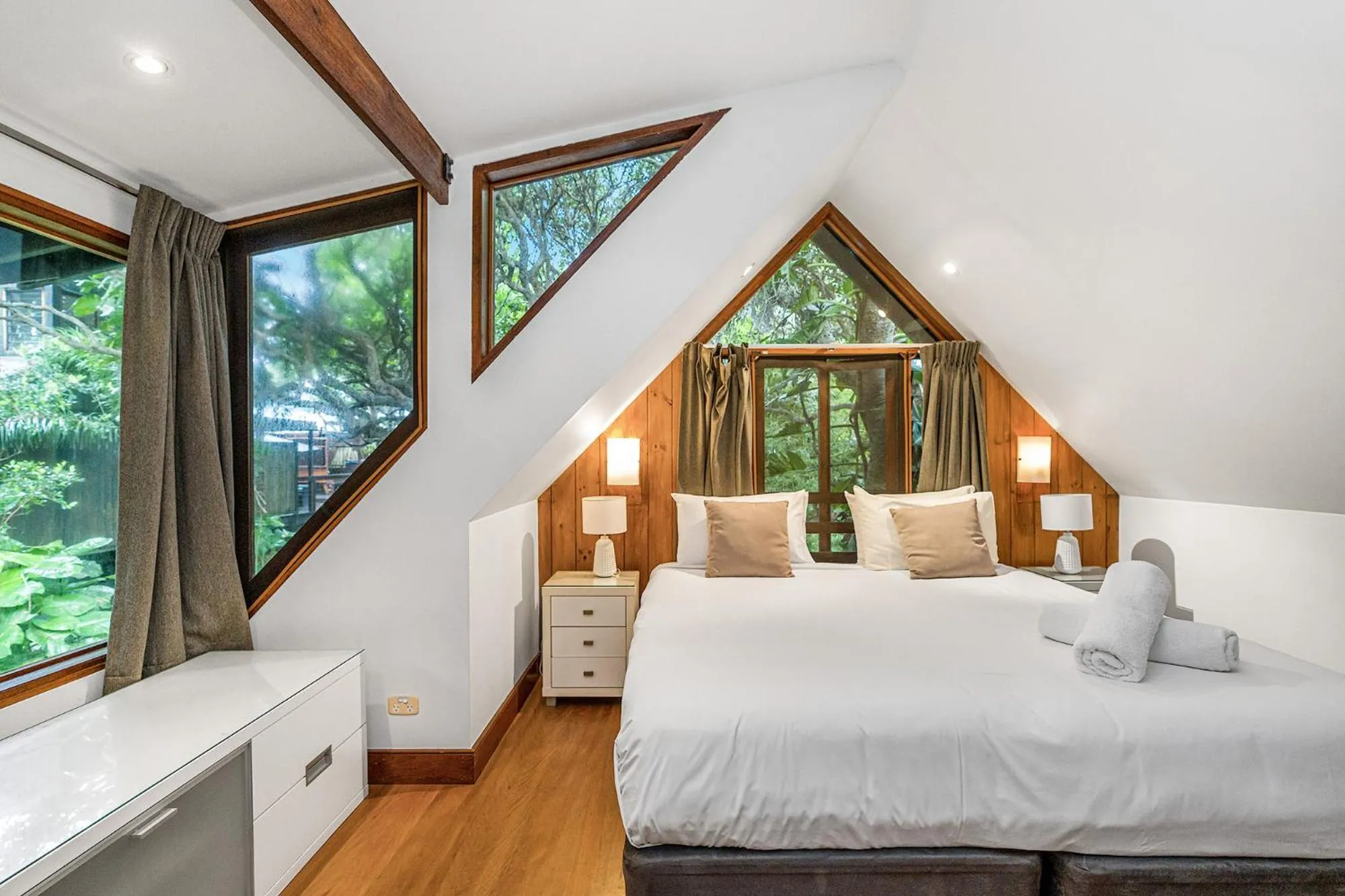 Bed in Shambhala @ Byron