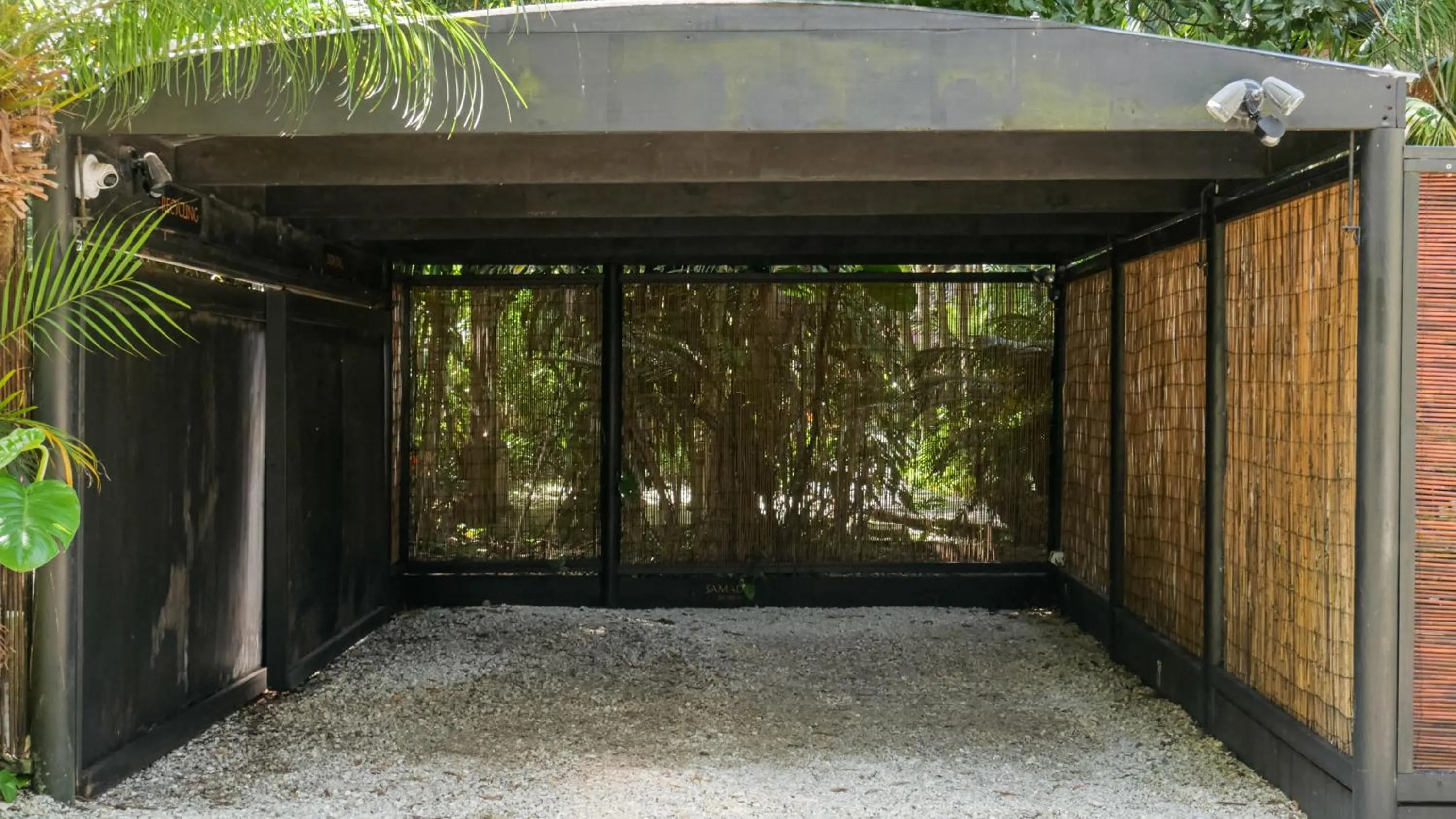 Parking in Shambhala @ Byron