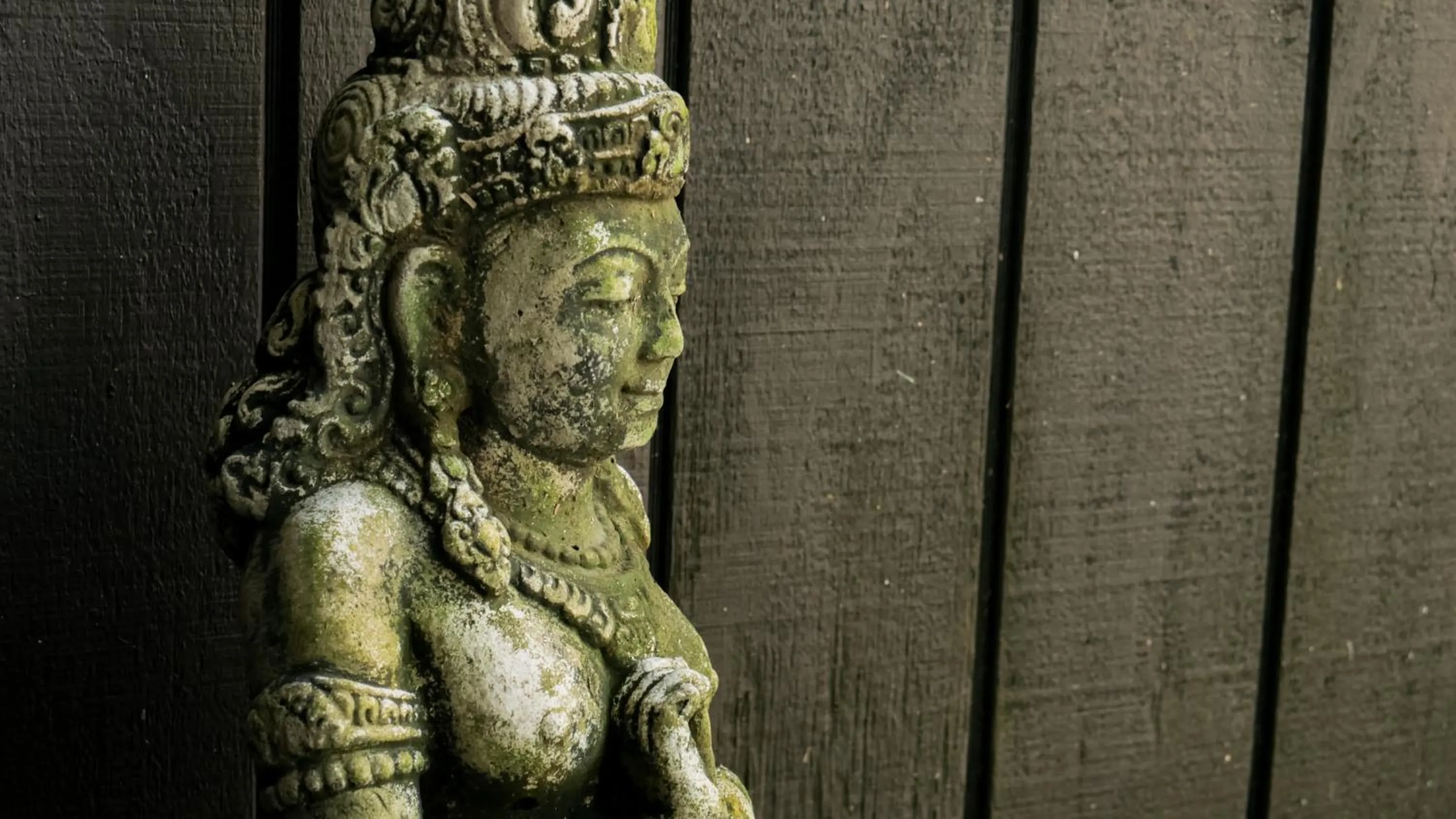 Decorative detail in Shambhala @ Byron