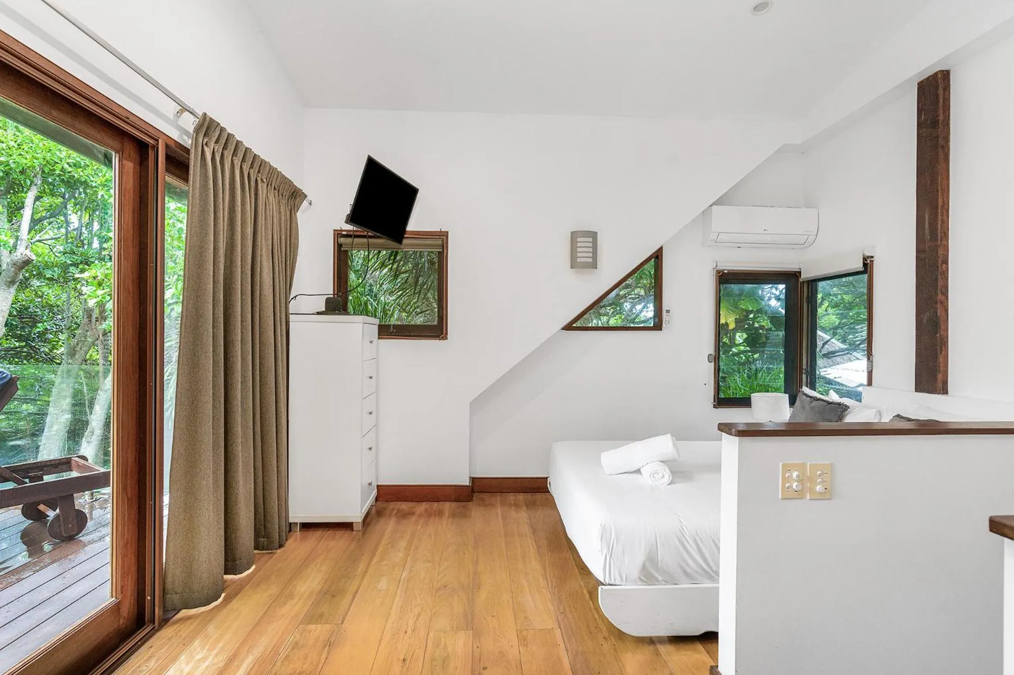 Bed in Shambhala @ Byron