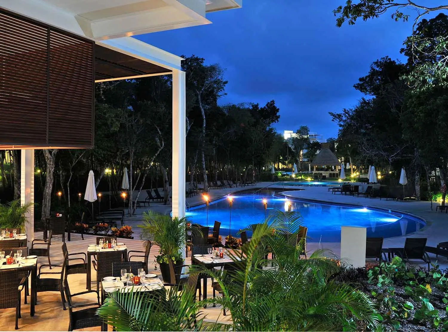 Breakfast in Luxury 2 Bedroom Bahia Principe Condo
