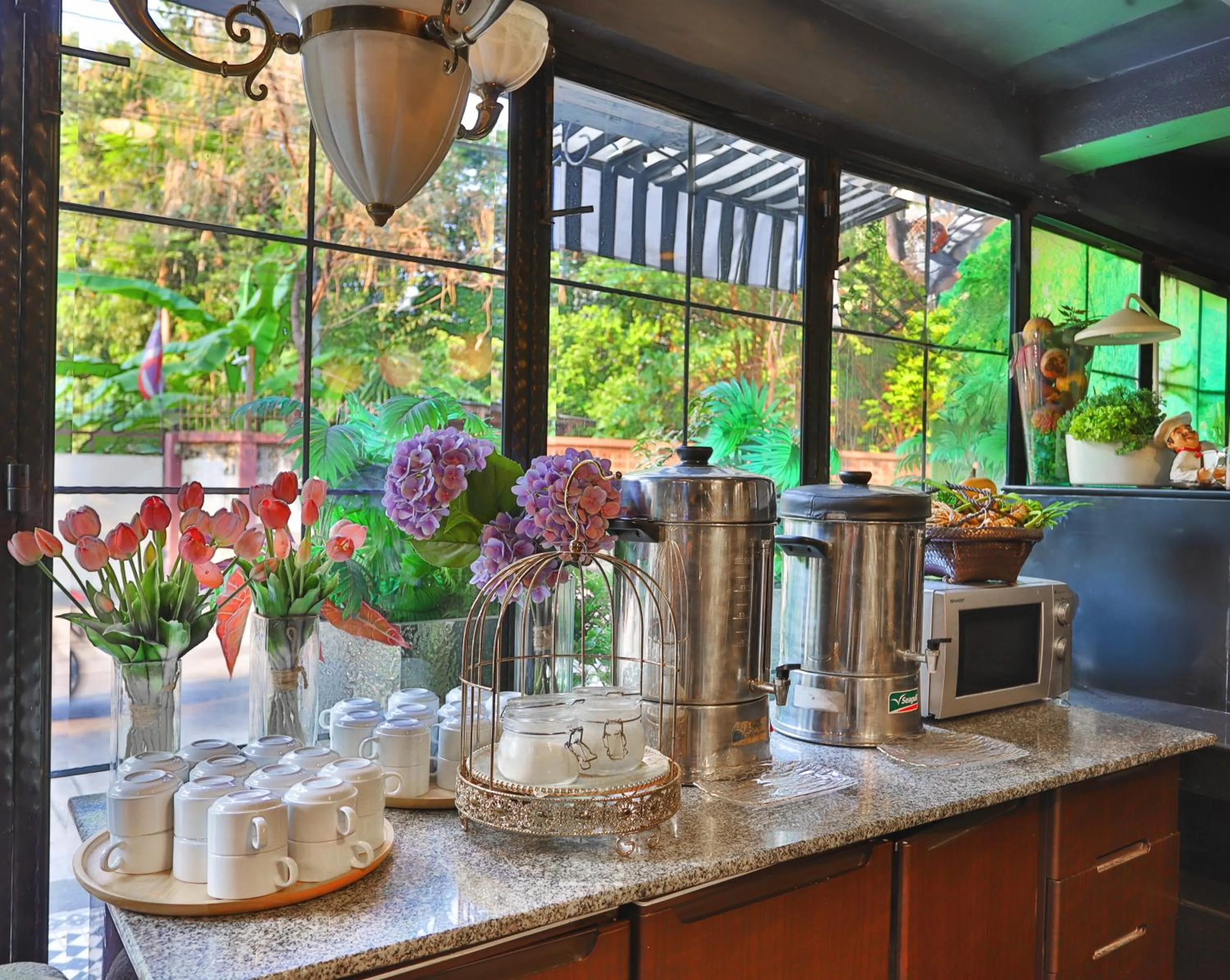 Coffee/tea facilities in Diamond City Hotel SHA Certified